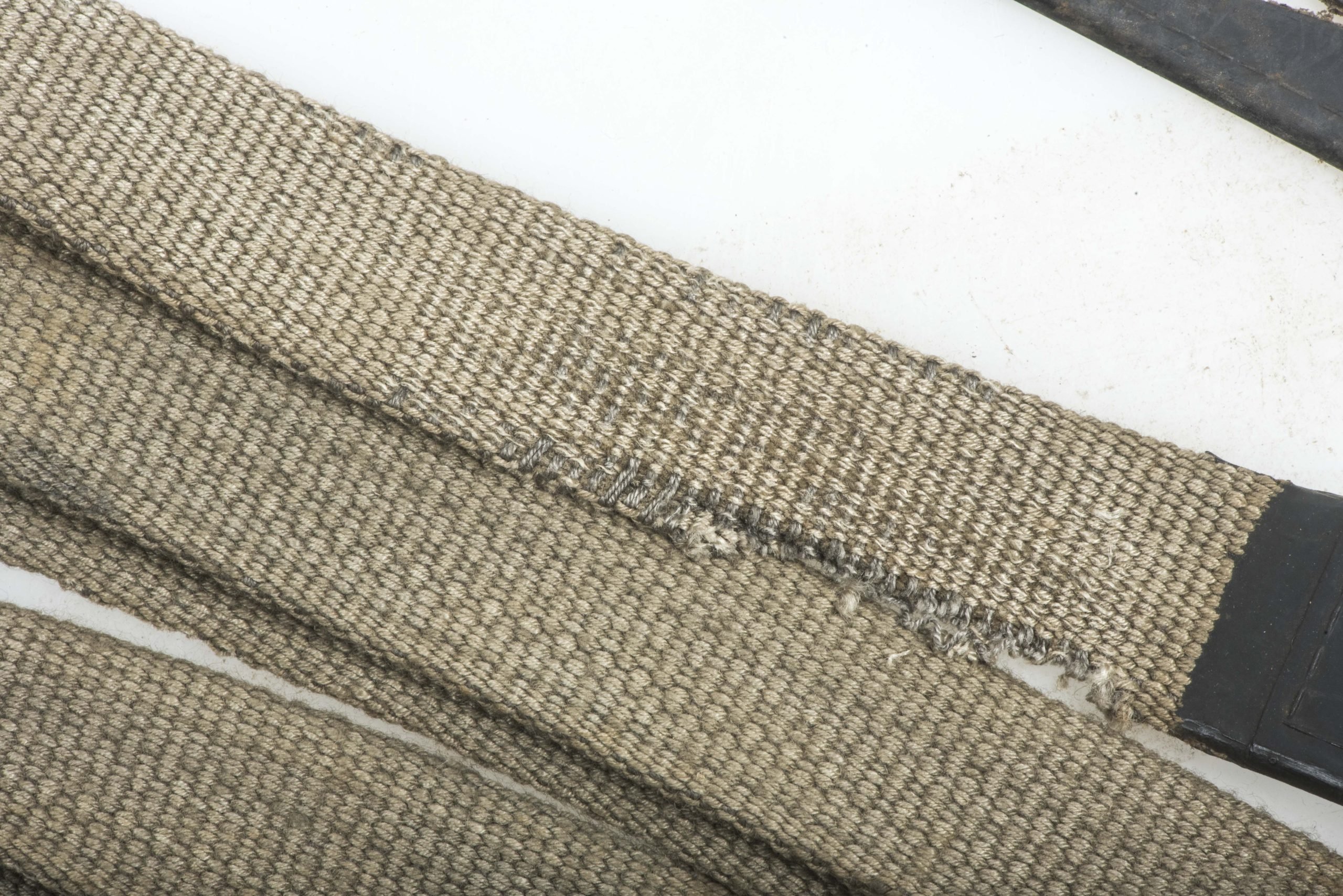 Textbook late war matching set of gasmask canister straps marked ebd 44 — image 2