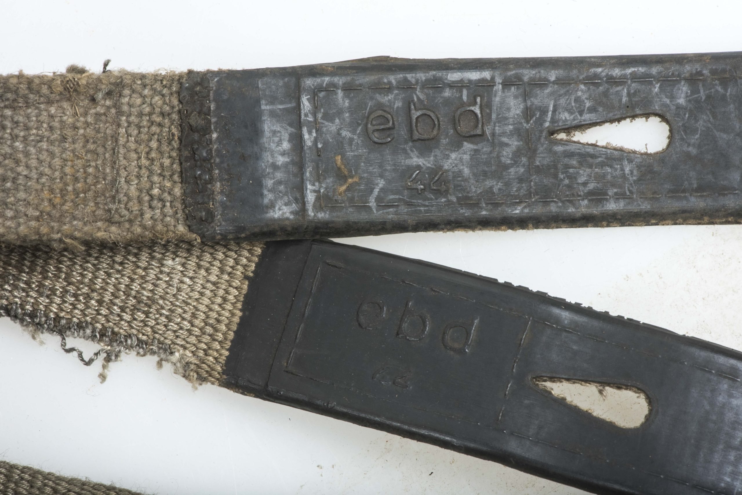 Textbook late war matching set of gasmask canister straps marked ebd 44 — image 4