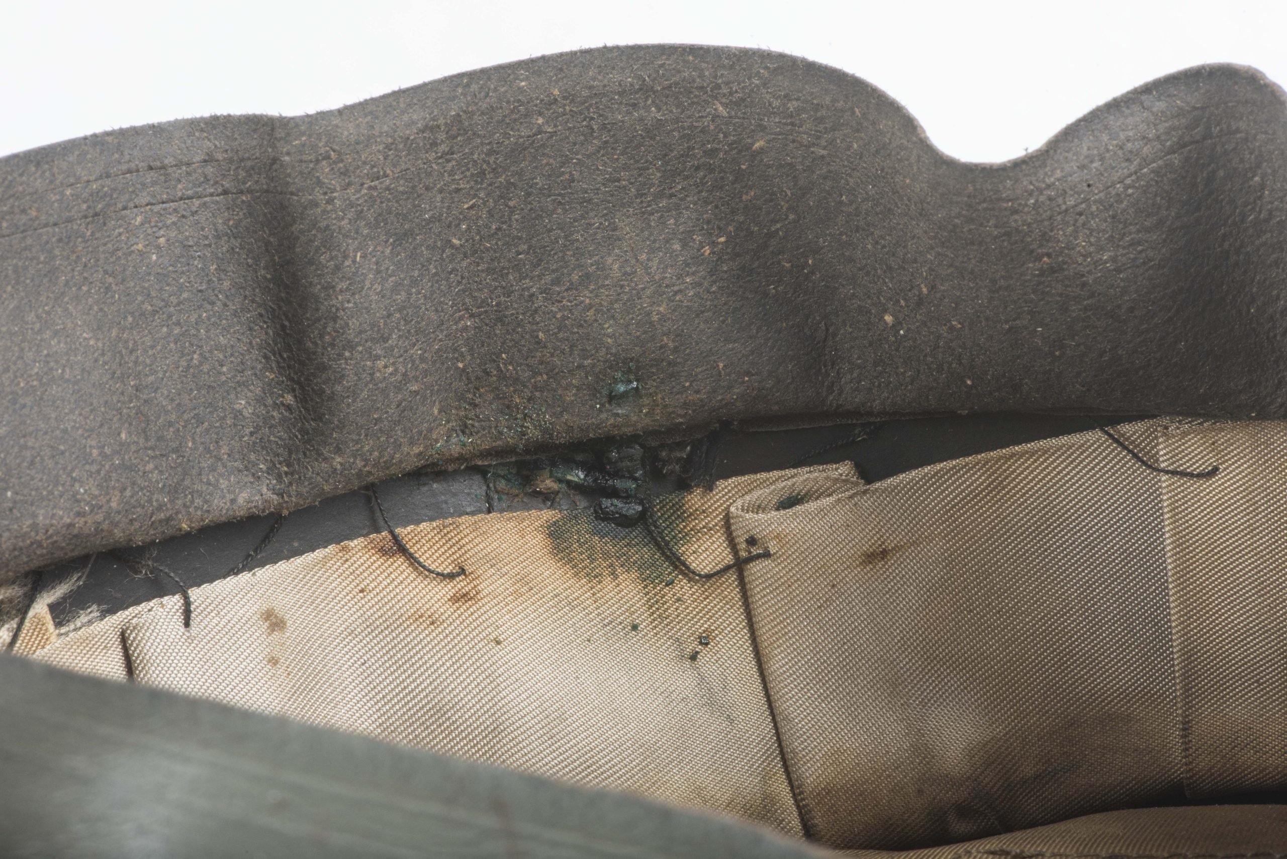 Heer officer Carl Wagner visor for Offiziere der Infanterie — image 16