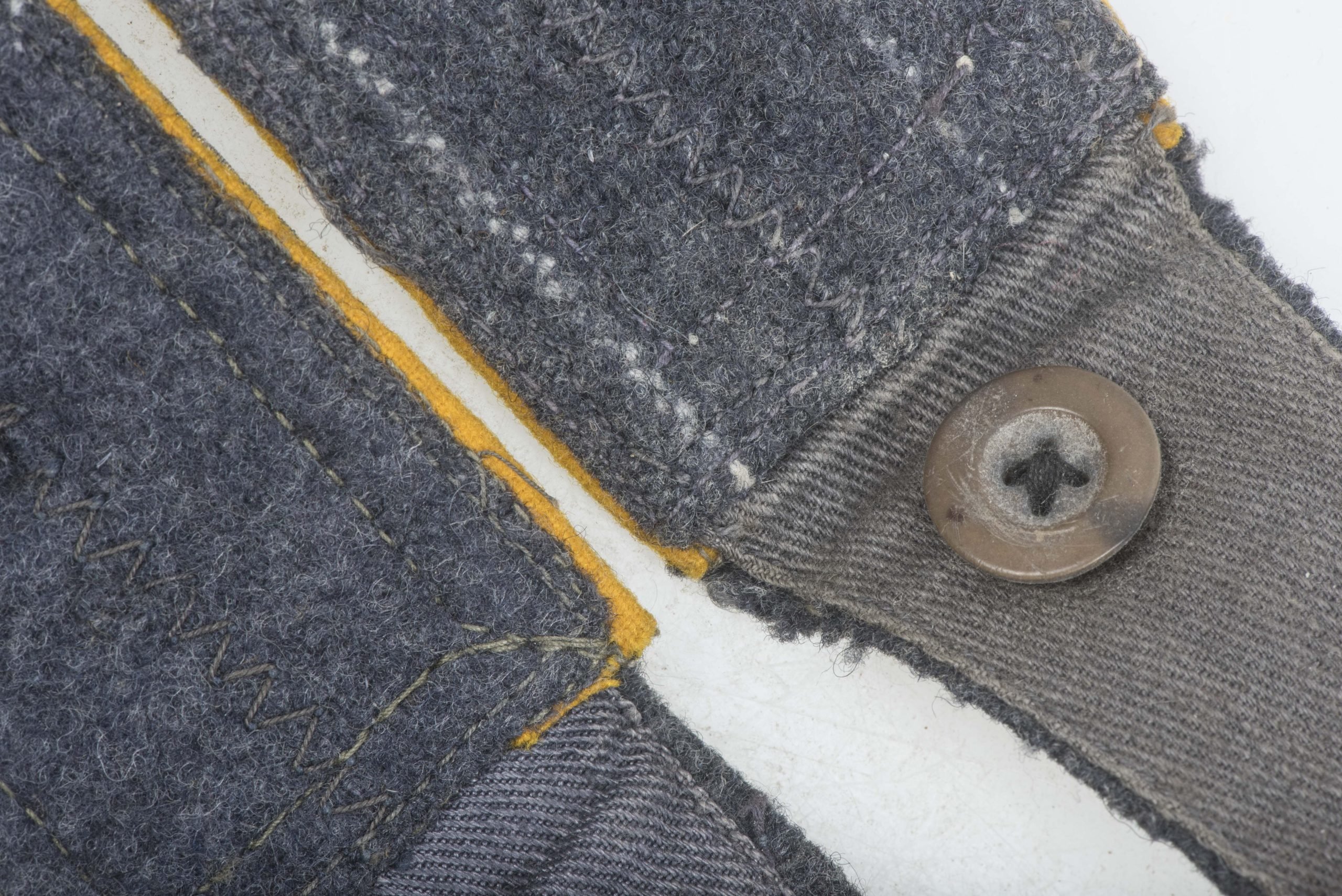 Matching Luftwaffe NCO shoulderstraps for a Feldwebel — image 4