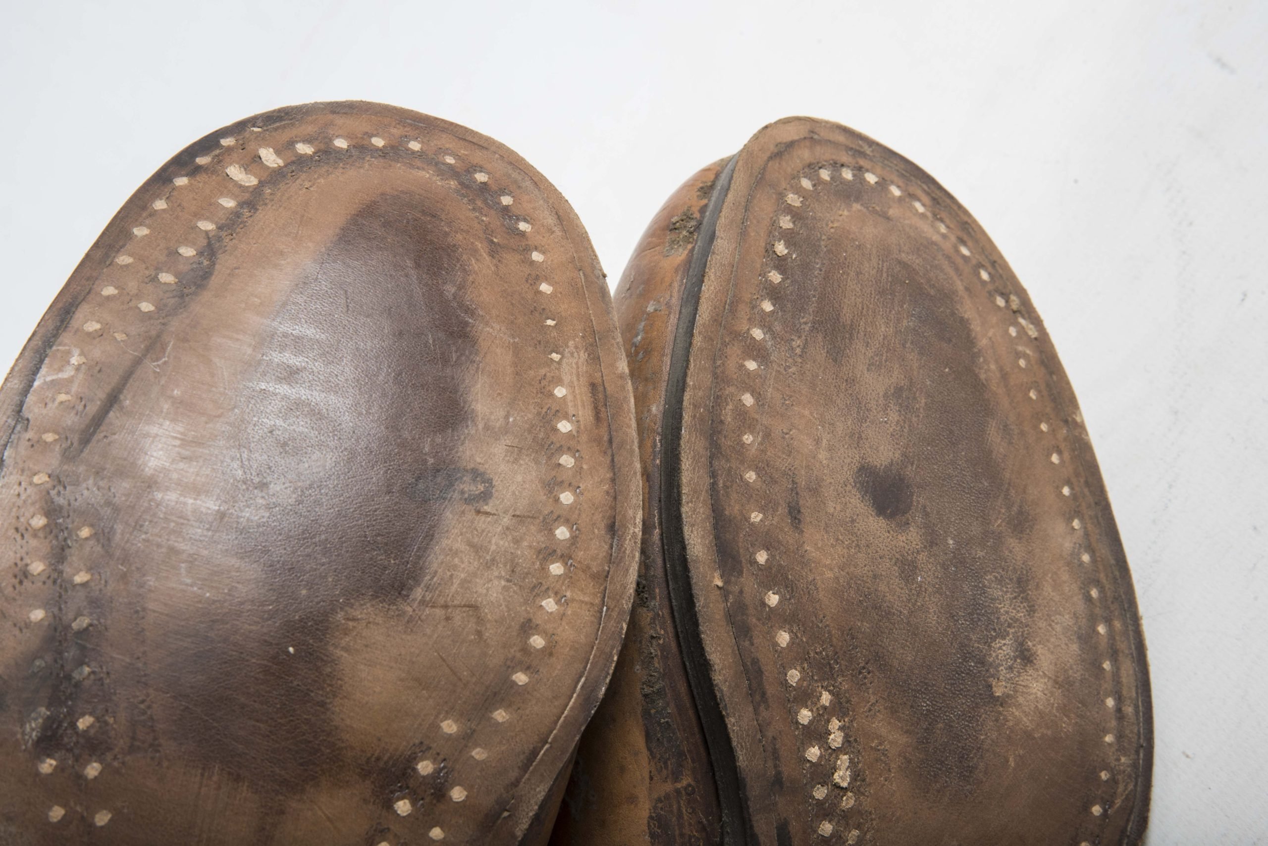 Unissued EM / NCO felt boots marked 0/0656/0013 — image 10