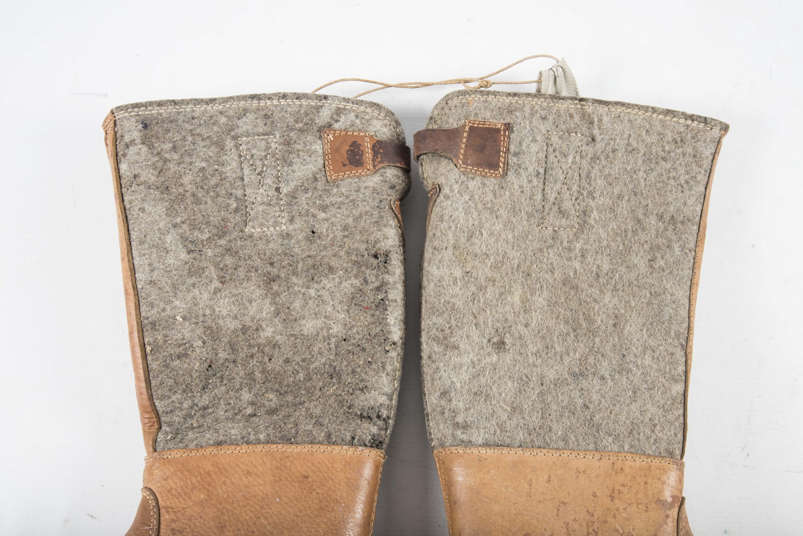 Unissued EM / NCO felt boots marked 0/0656/0013 — image 3