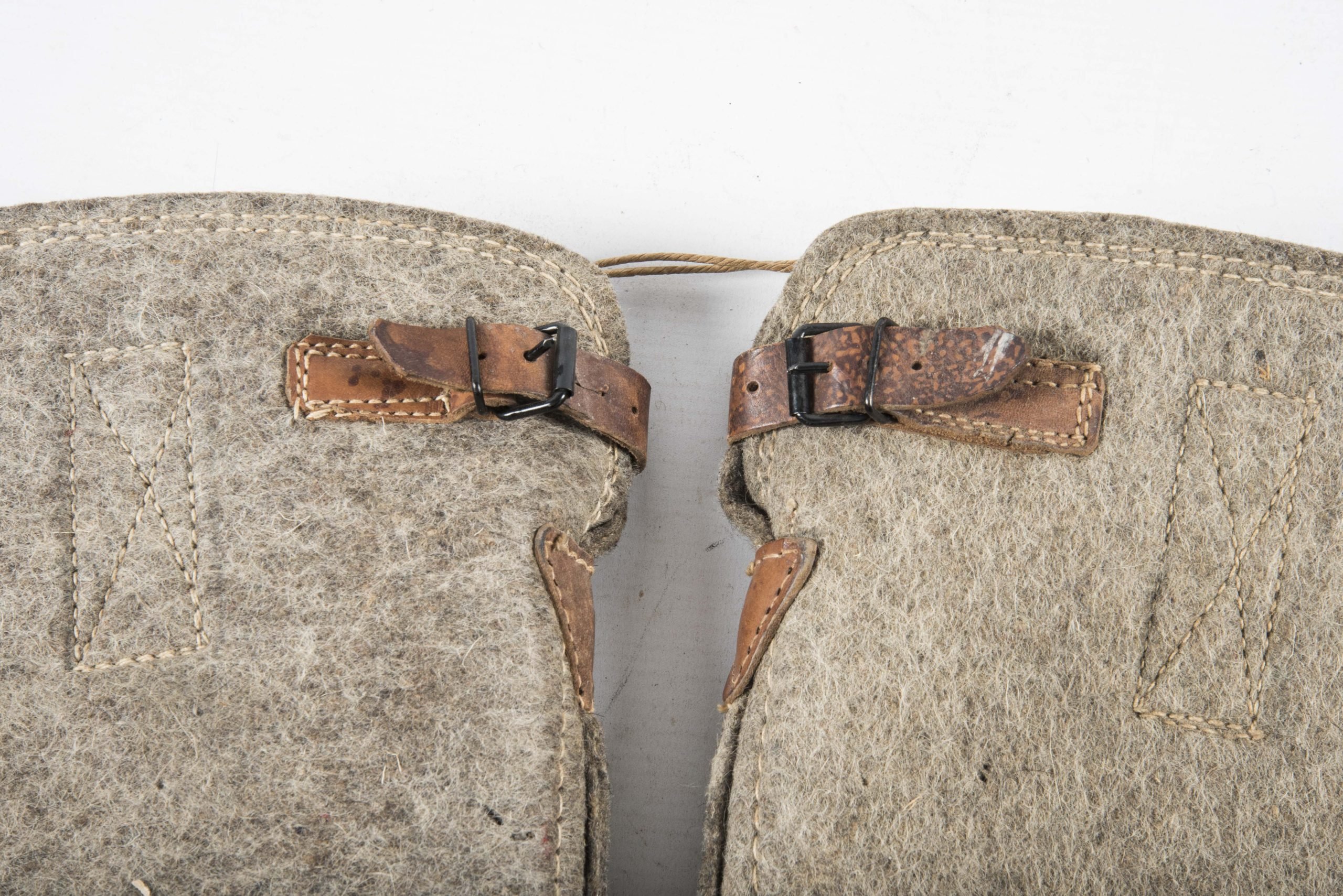 Unissued EM / NCO felt boots marked 0/0656/0013 — image 5