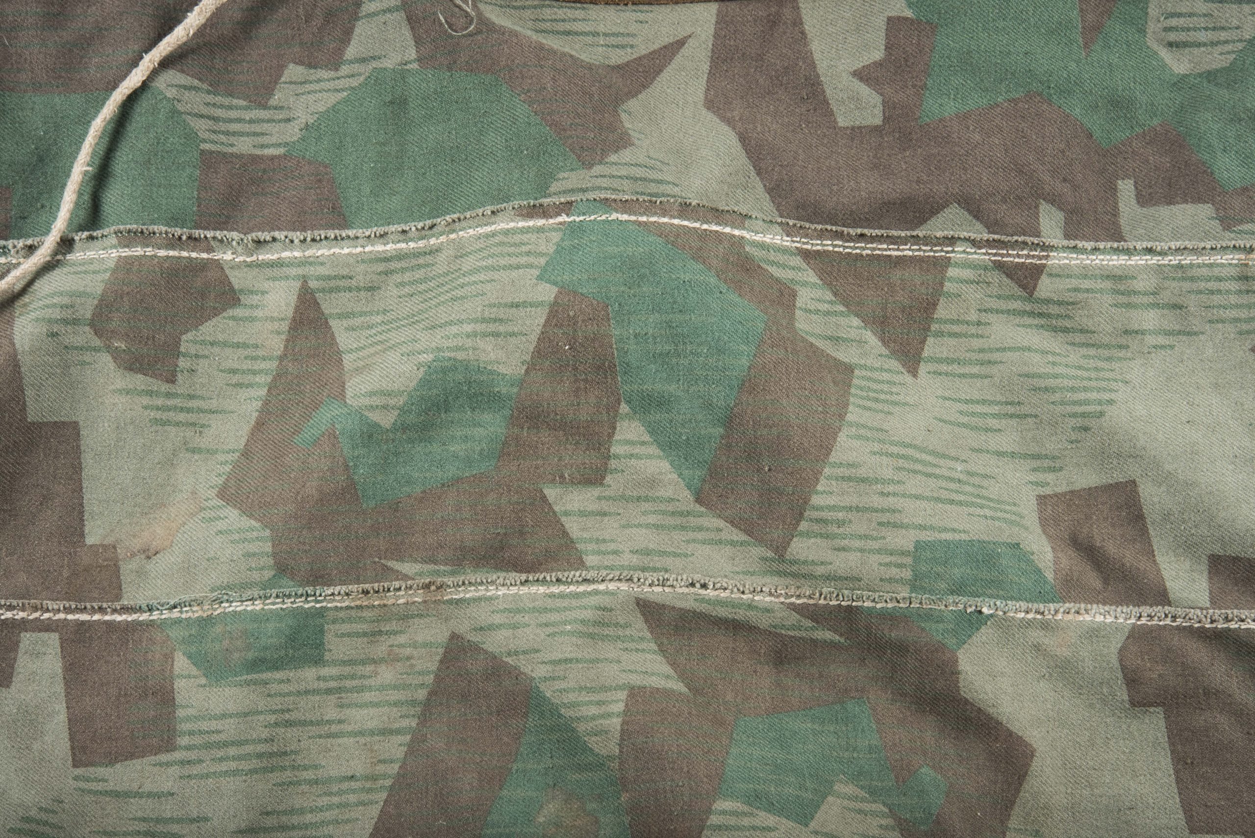 Rucksack made from Fallschirmjäger Splittertarn-B fabric — image 3