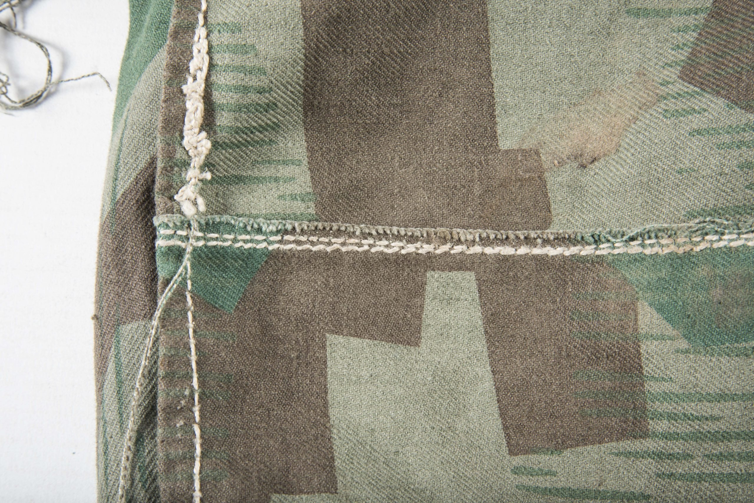 Rucksack made from Fallschirmjäger Splittertarn-B fabric — image 4