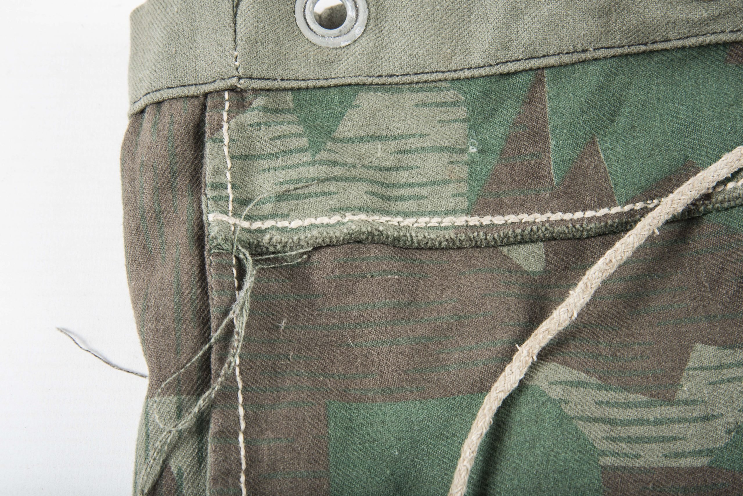Rucksack made from Fallschirmjäger Splittertarn-B fabric — image 5