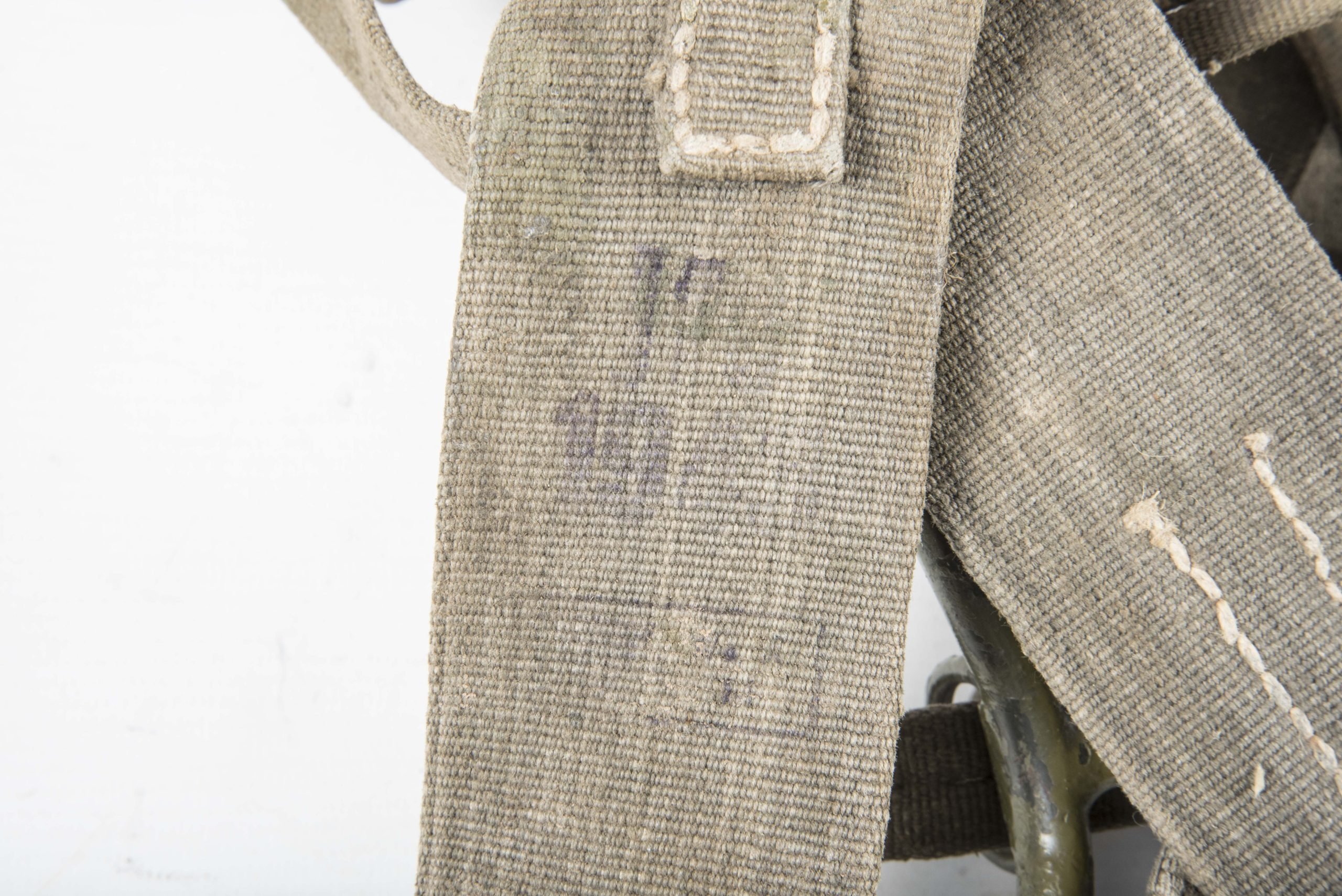 Mid war mortar carrying frame marked bvk 1943 — image 10