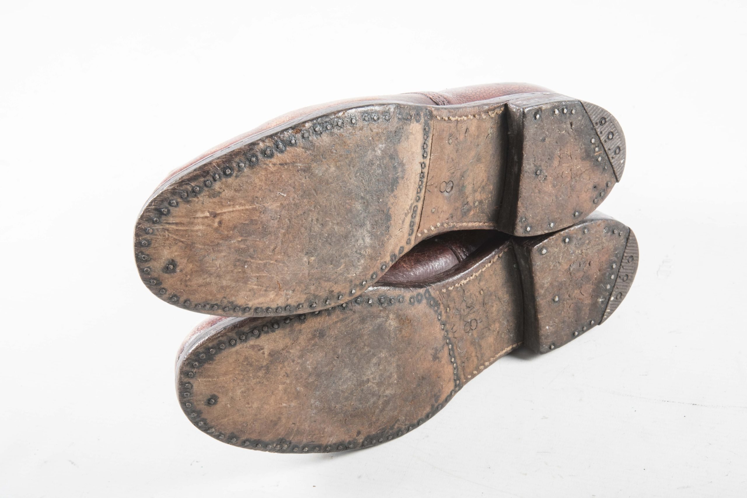 British officers boots marked 1941 size 8 — image 3