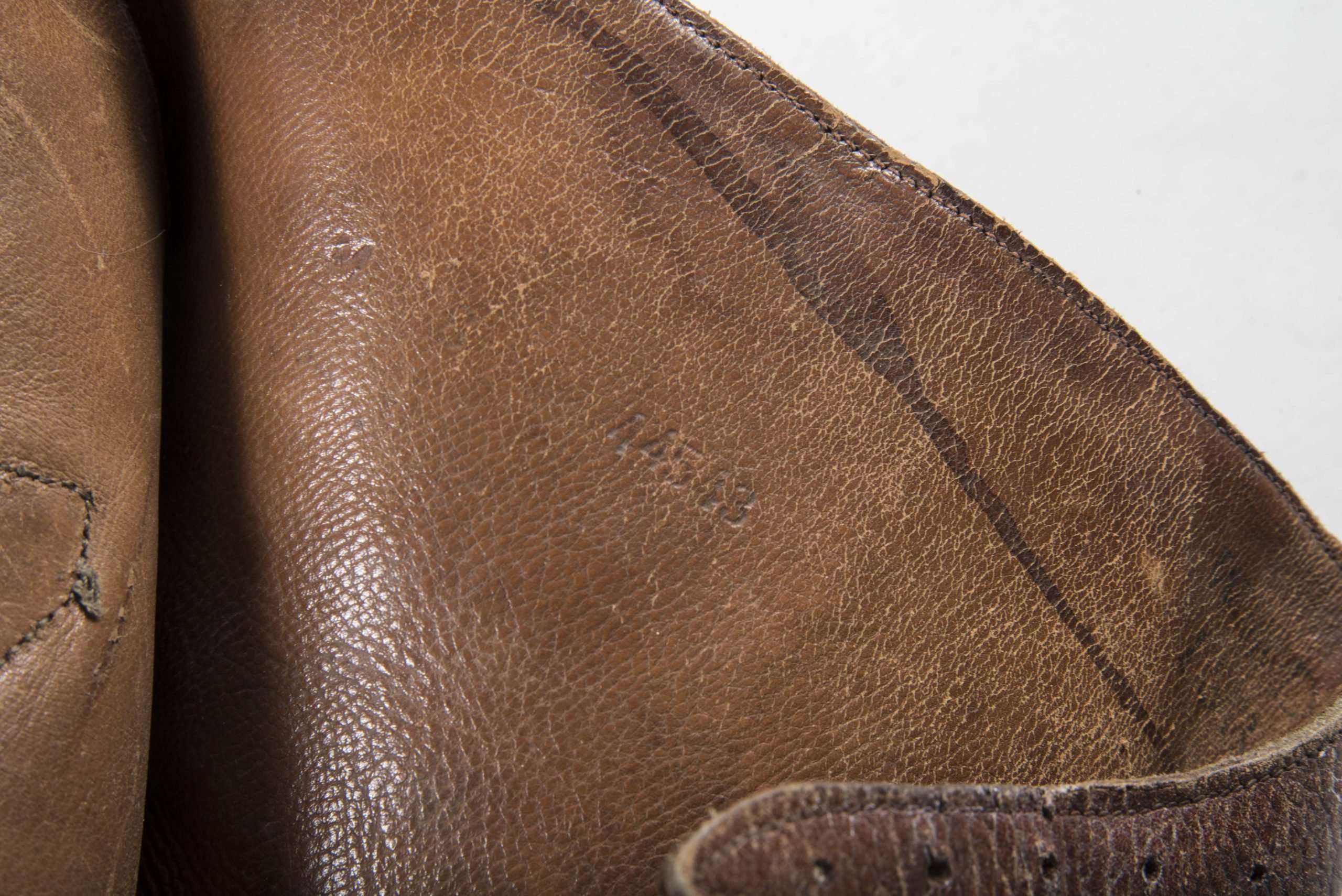 British officers boots marked 1941 size 8 — image 6