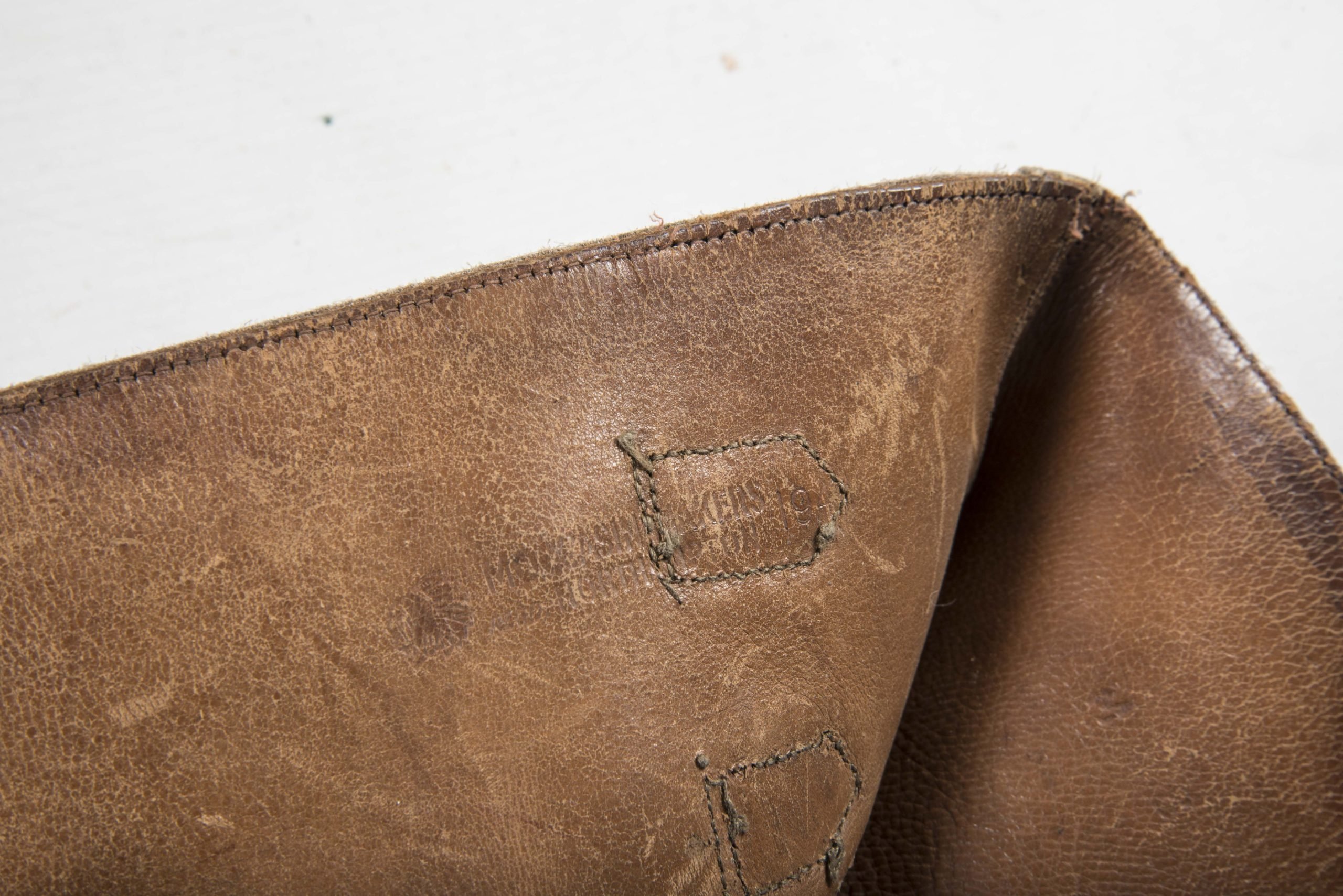 British officers boots marked 1941 size 8 — image 7