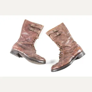 British officers boots marked 1941 size 8