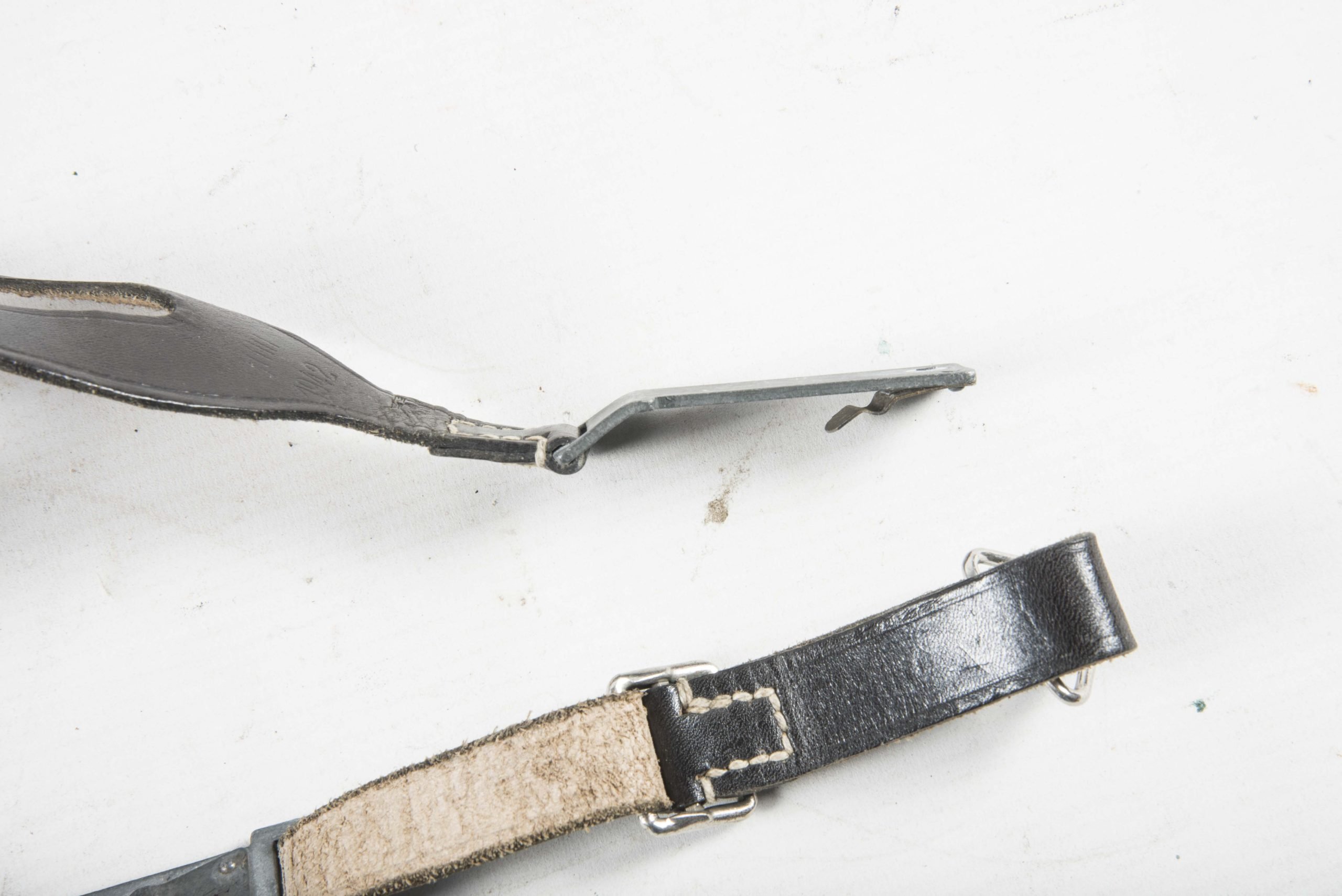 FF33 headset strap dated 1942 — image 3