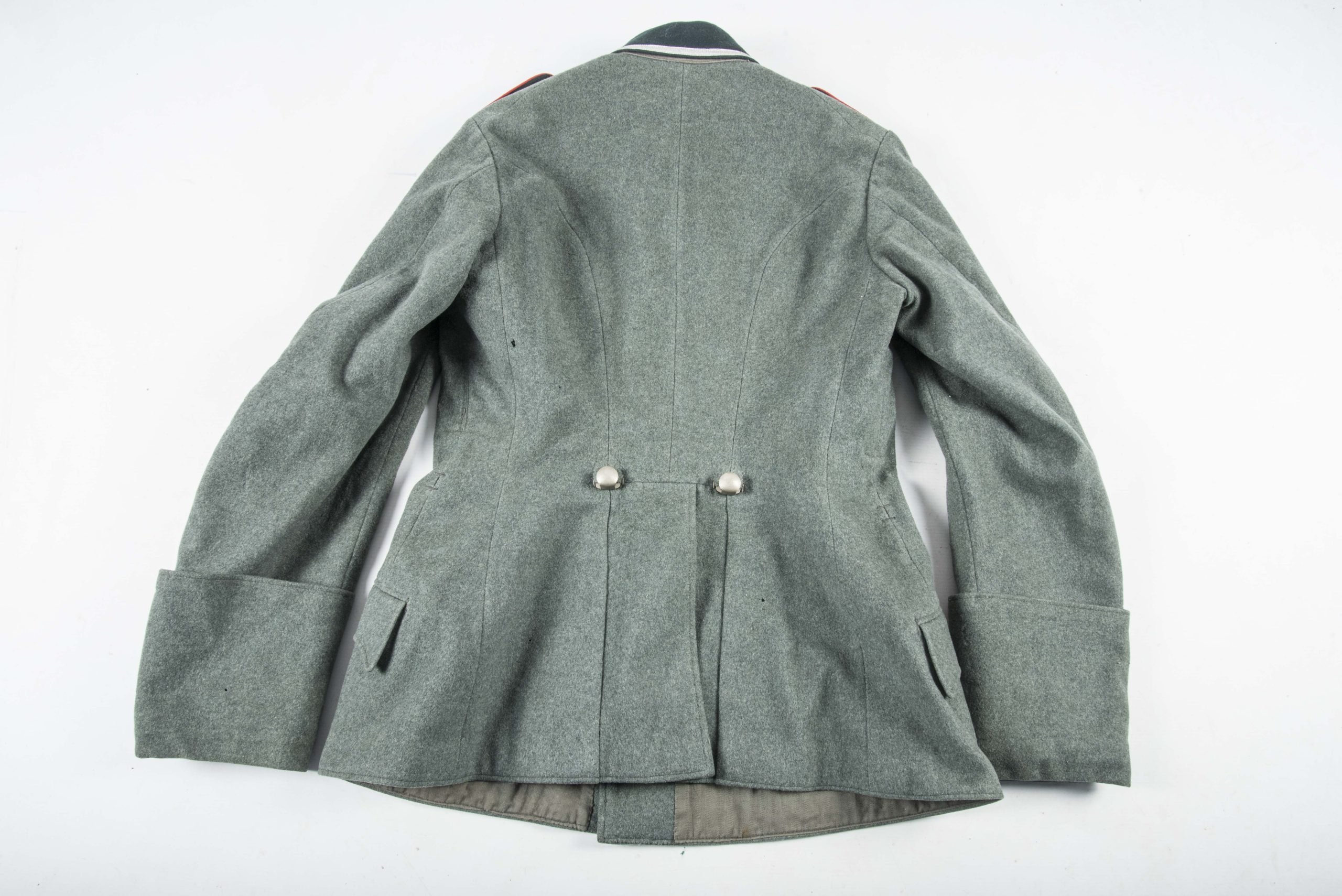 Heer M31 field blouse for a Oberfeldwebel in Artillerie Regiment 35 — image 12