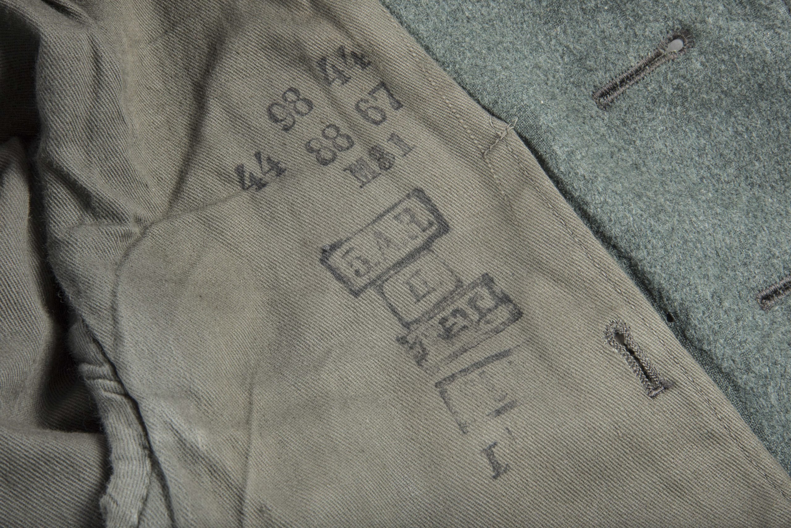 Heer M31 field blouse for a Oberfeldwebel in Artillerie Regiment 35 — image 3