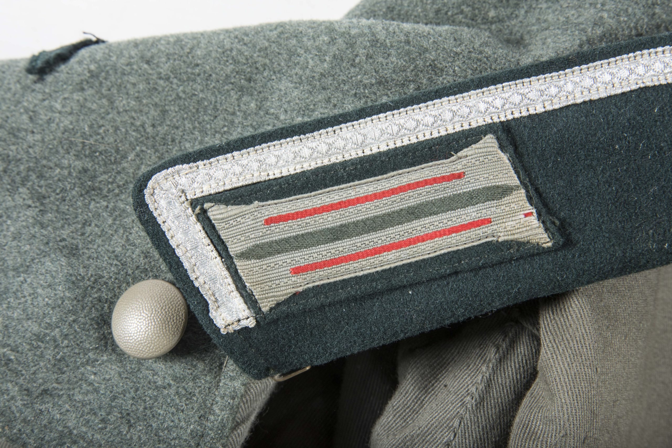 Heer M31 field blouse for a Oberfeldwebel in Artillerie Regiment 35 — image 5