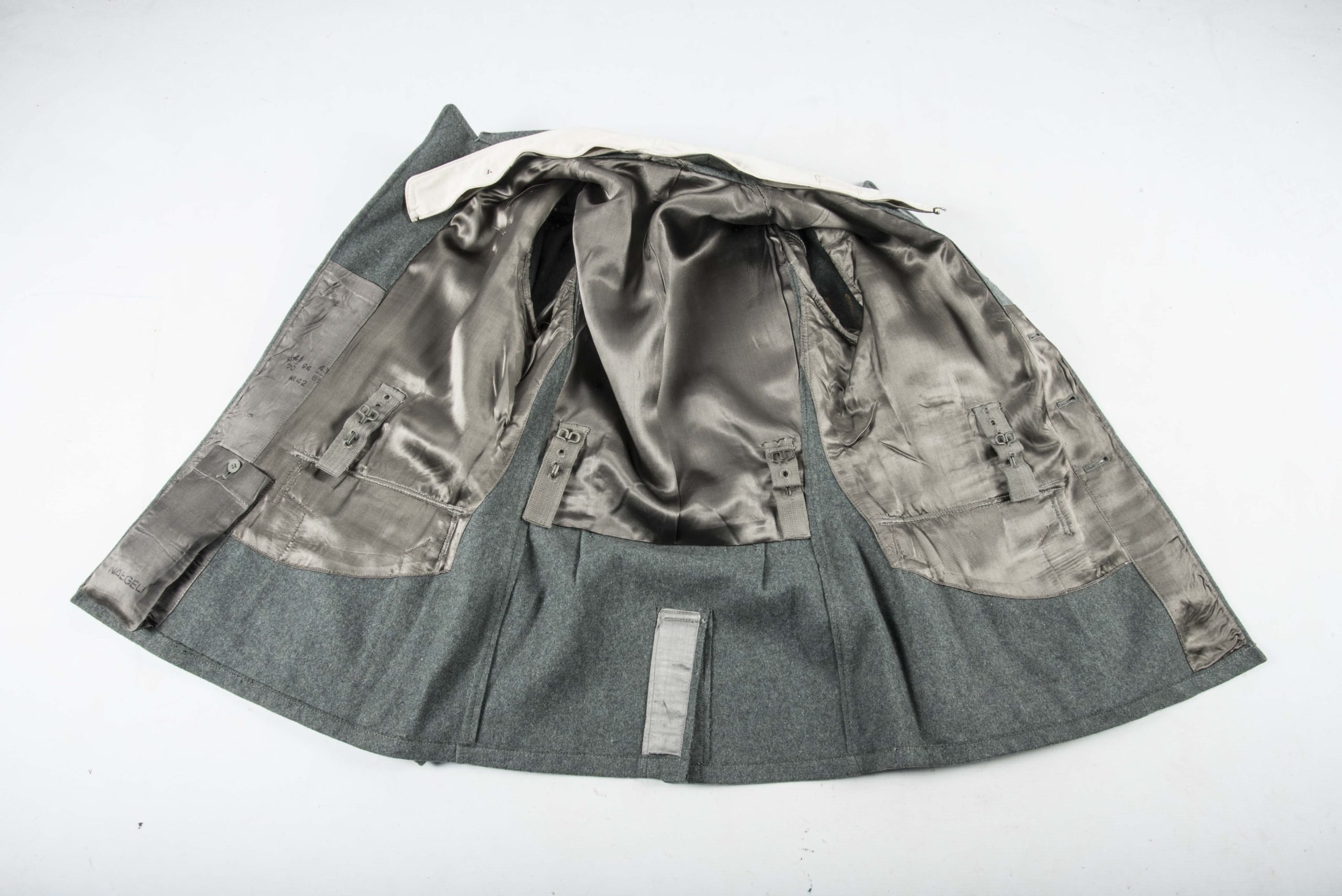 Heer EM M42 field blouse for a Obergefreiter in Grenadier Regiment 313 — image 11