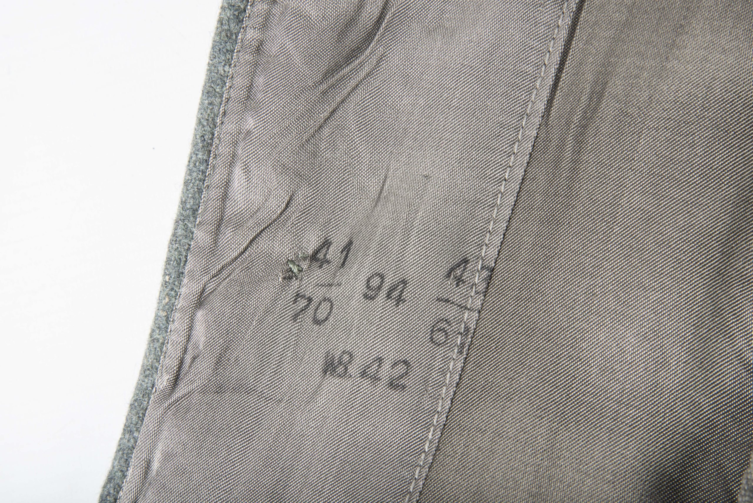 Heer EM M42 field blouse for a Obergefreiter in Grenadier Regiment 313 — image 9