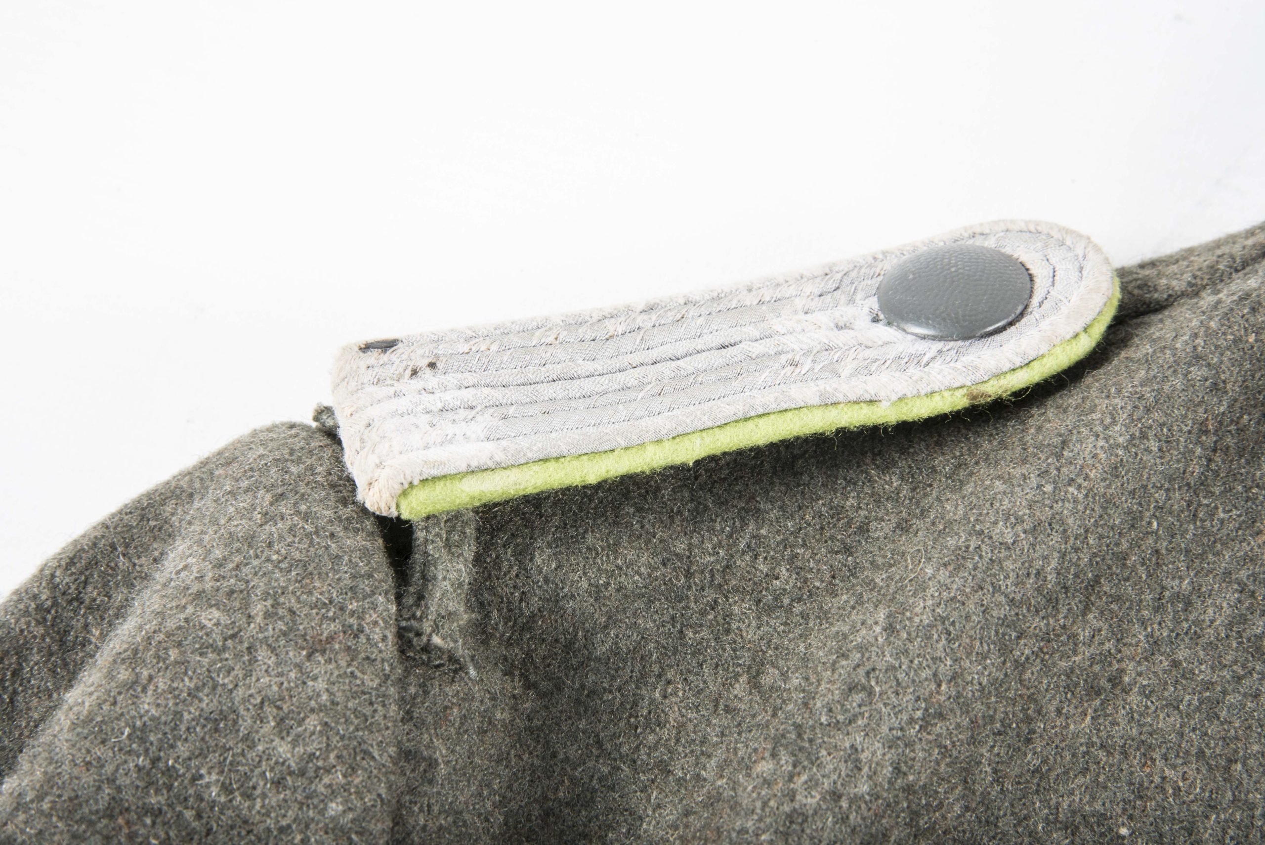 Heer converted EM field blouse for a Leutnant der Panzergrenadiere — image 11