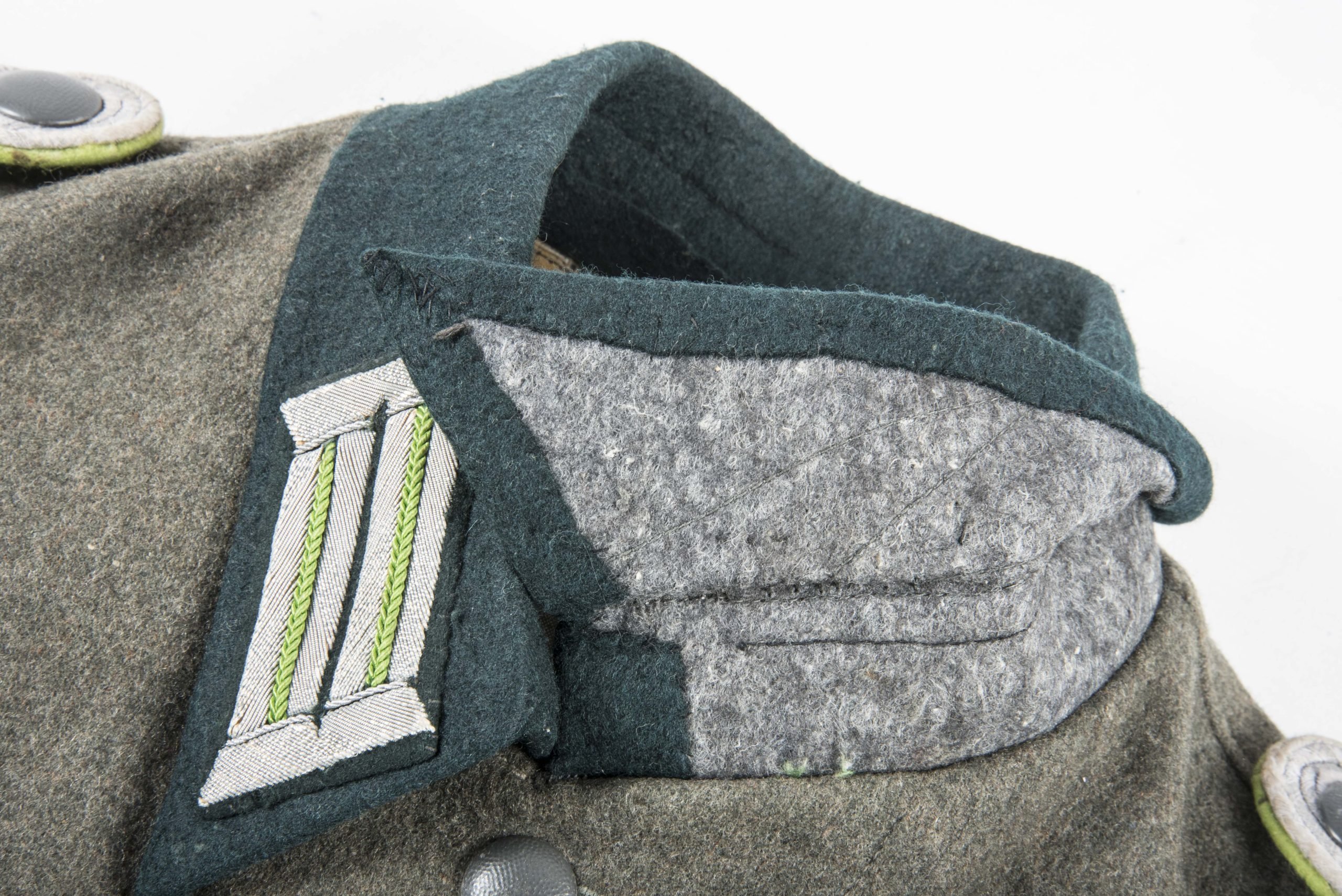 Heer converted EM field blouse for a Leutnant der Panzergrenadiere — image 13