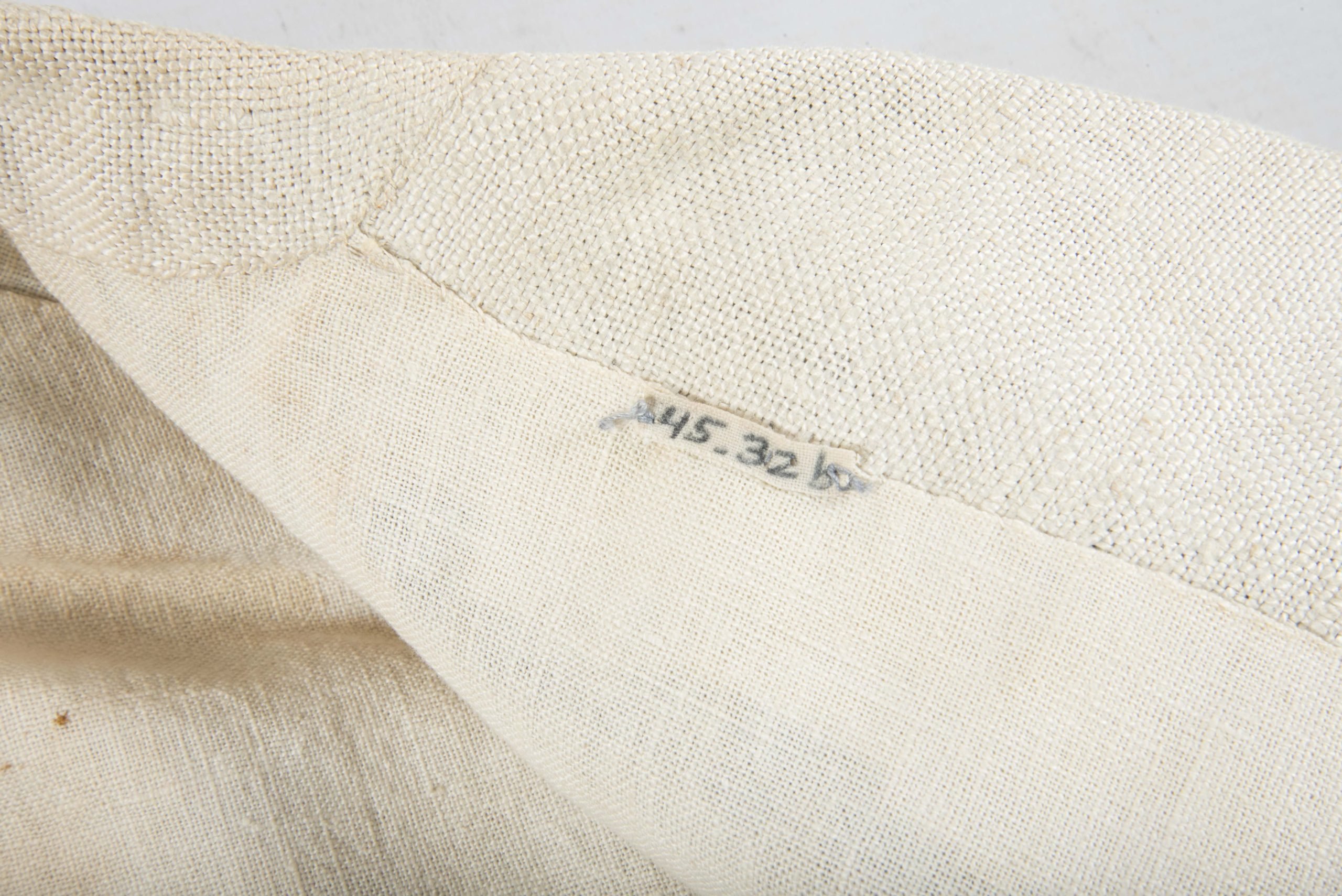 Luftwaffe summer service blouse for a Oberleutnant der Flak — image 3