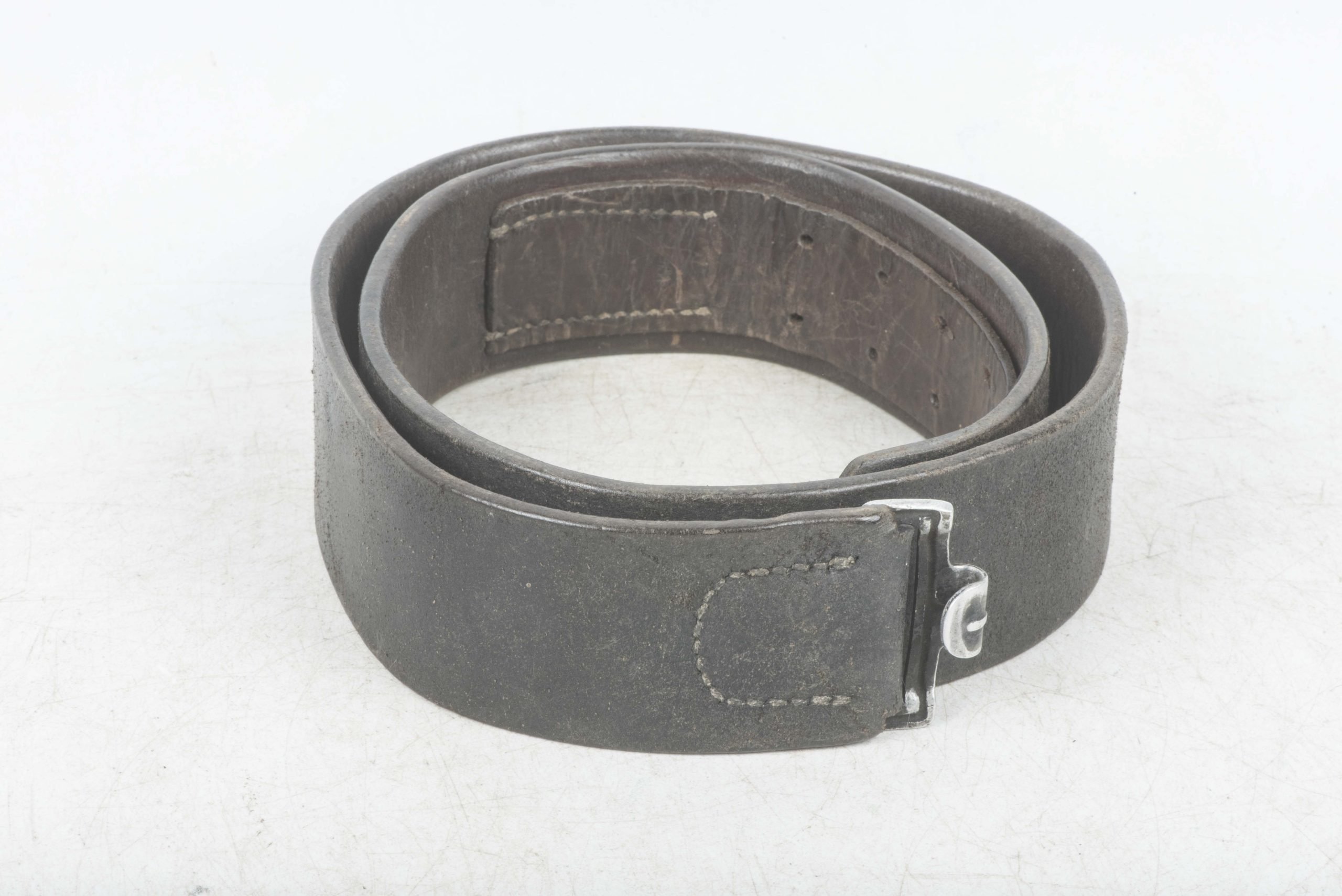 Leather equipment belt lated 1937 size 88 — image 2