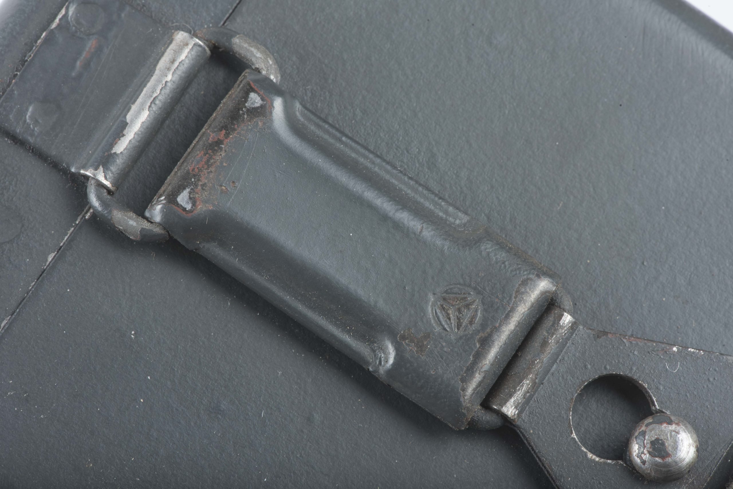 Optic lighting battery box marked fwq in Blaugrau paint — image 6