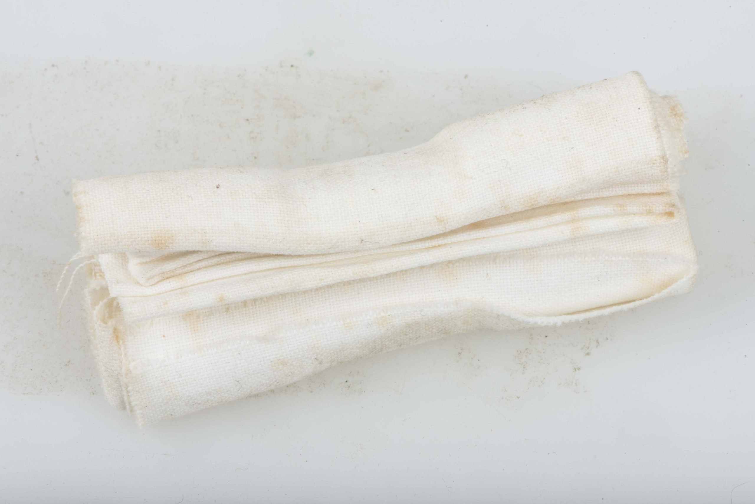 Rare EM36 Rangefinder cleaning brush and cloth — image 3