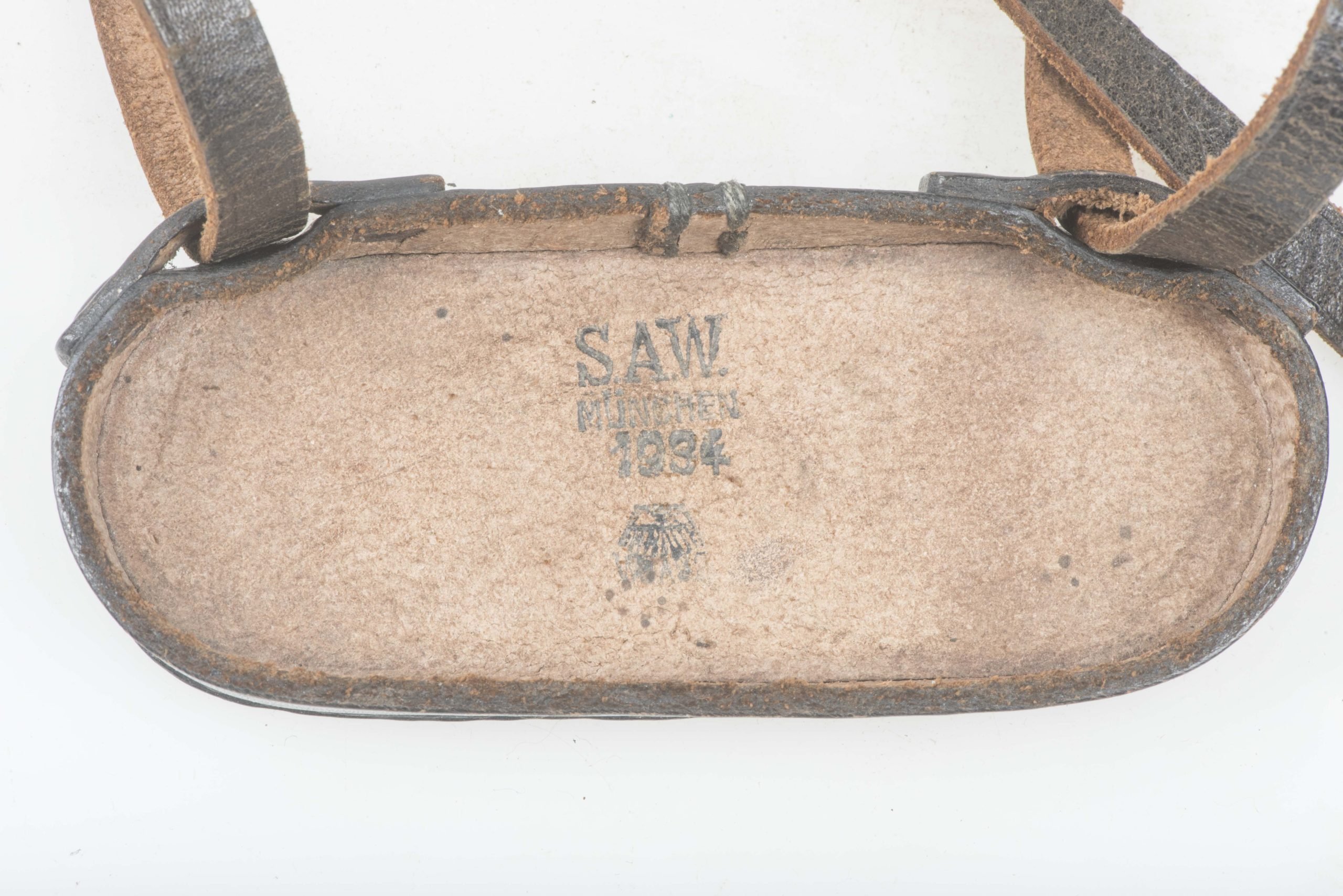 Rare 6×30 Dienstglas strap marked SAW München 1934 — image 3