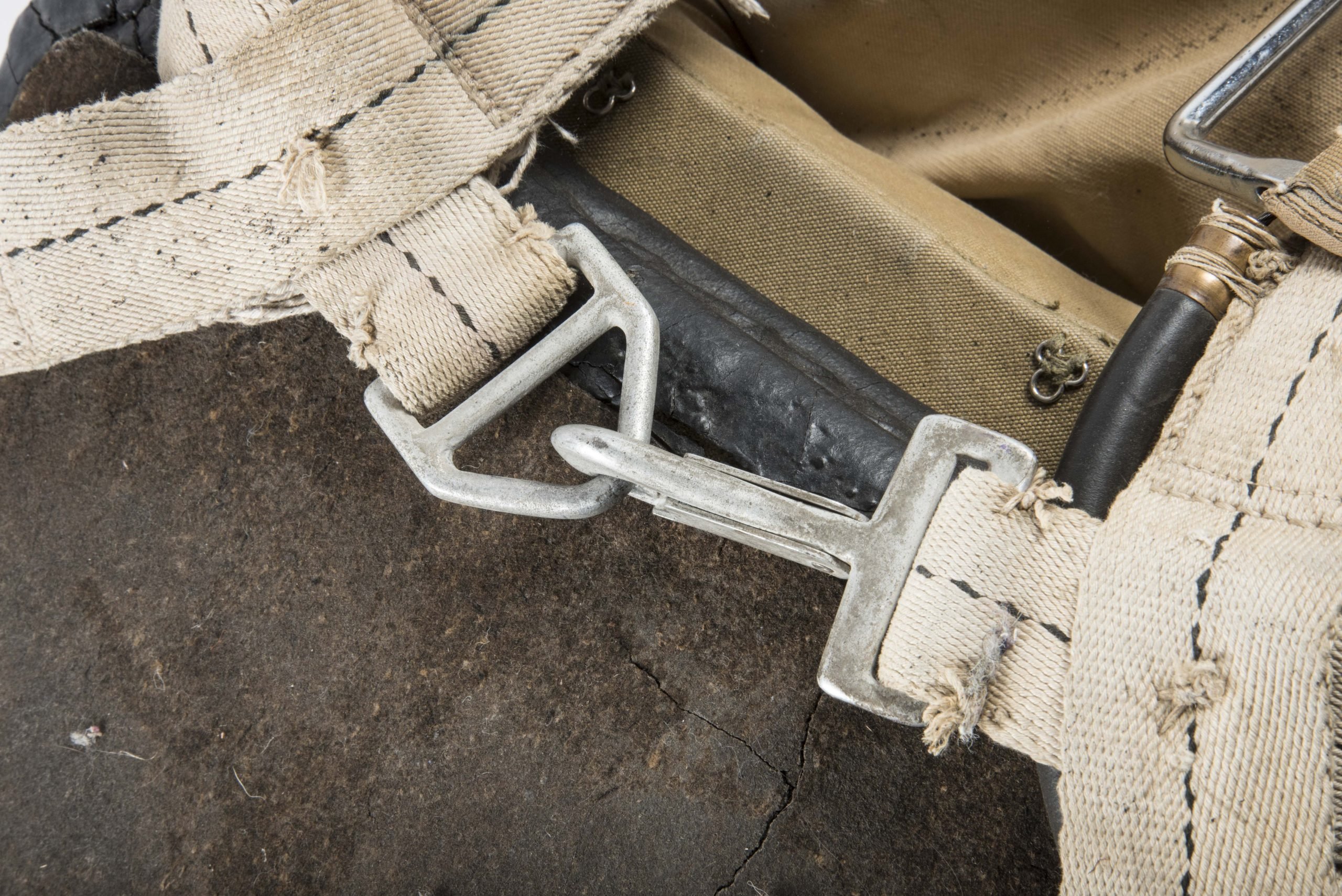 USAAF seat parachute named Whitcomb H Slate F/0 T 184533 — image 13