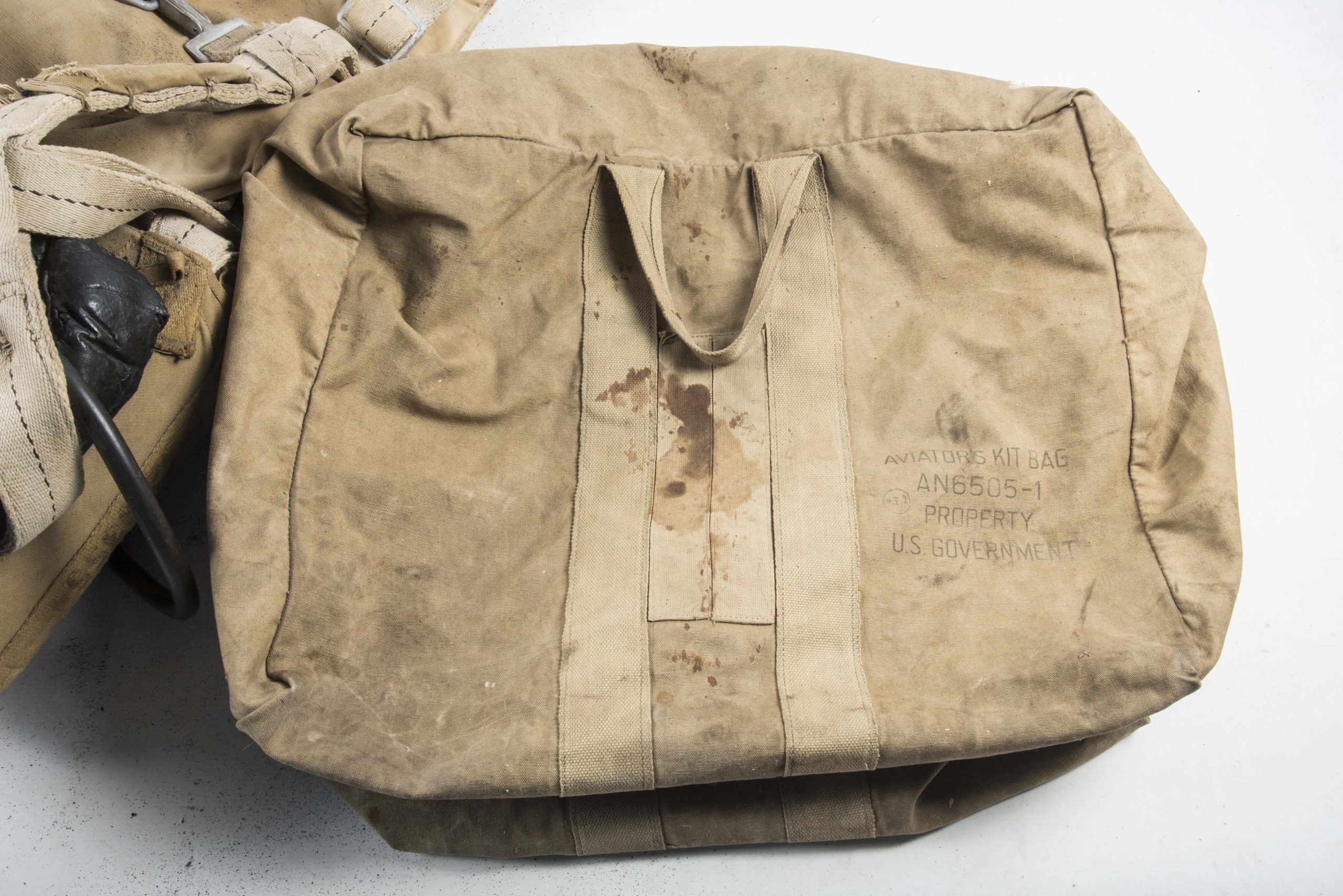 USAAF seat parachute named Whitcomb H Slate F/0 T 184533 — image 16