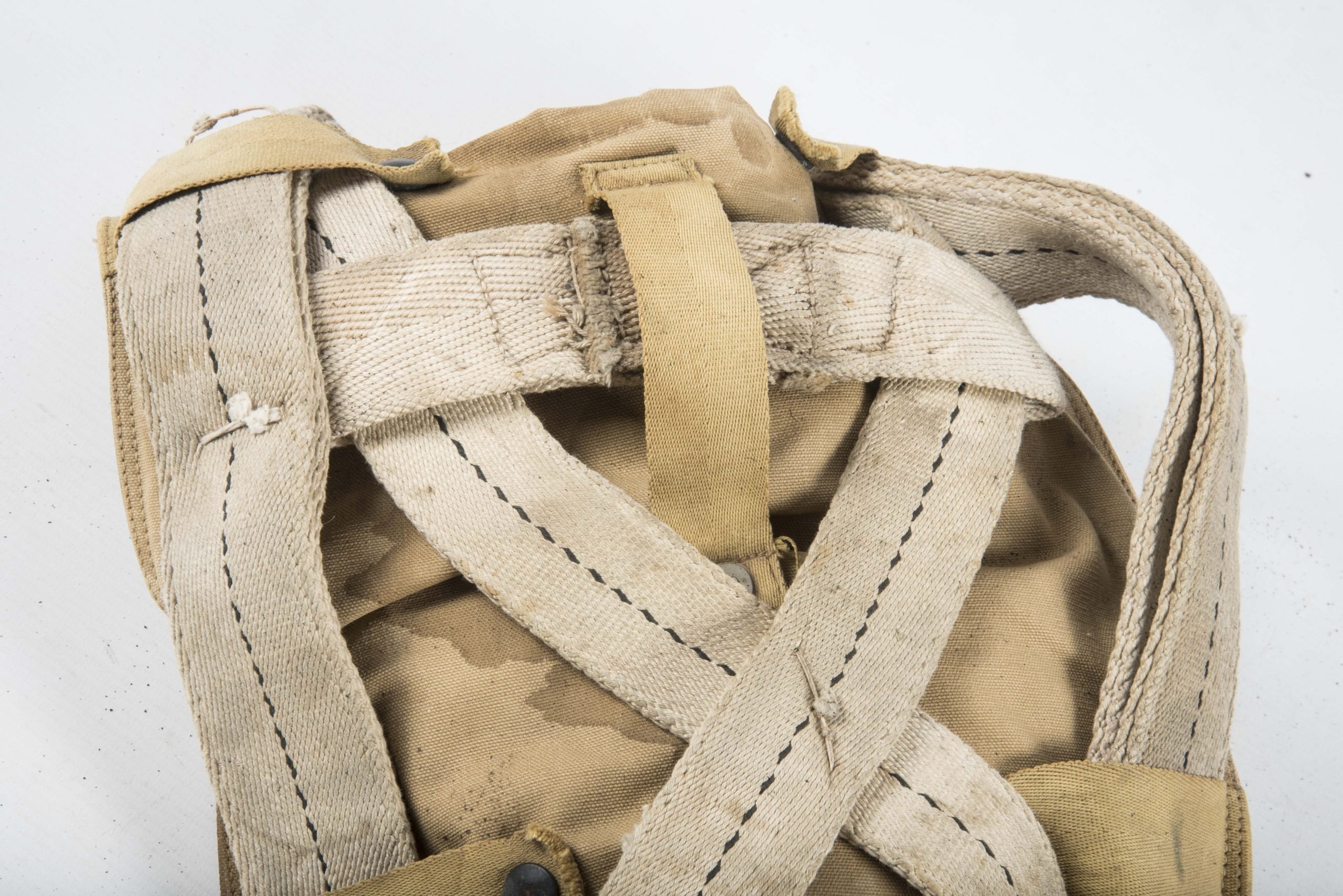 USAAF seat parachute named Whitcomb H Slate F/0 T 184533 — image 8