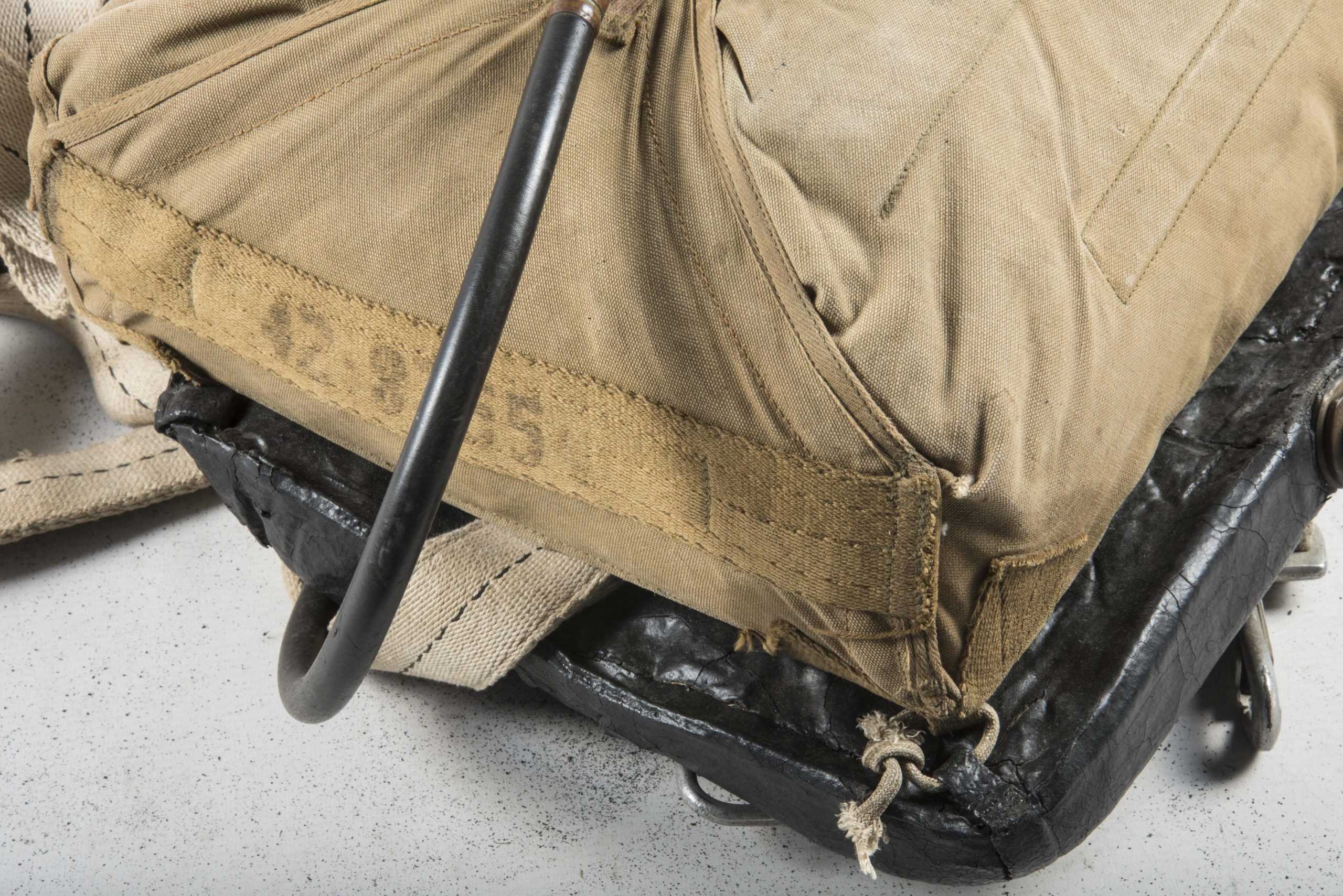 USAAF seat parachute named Whitcomb H Slate F/0 T 184533 — image 9