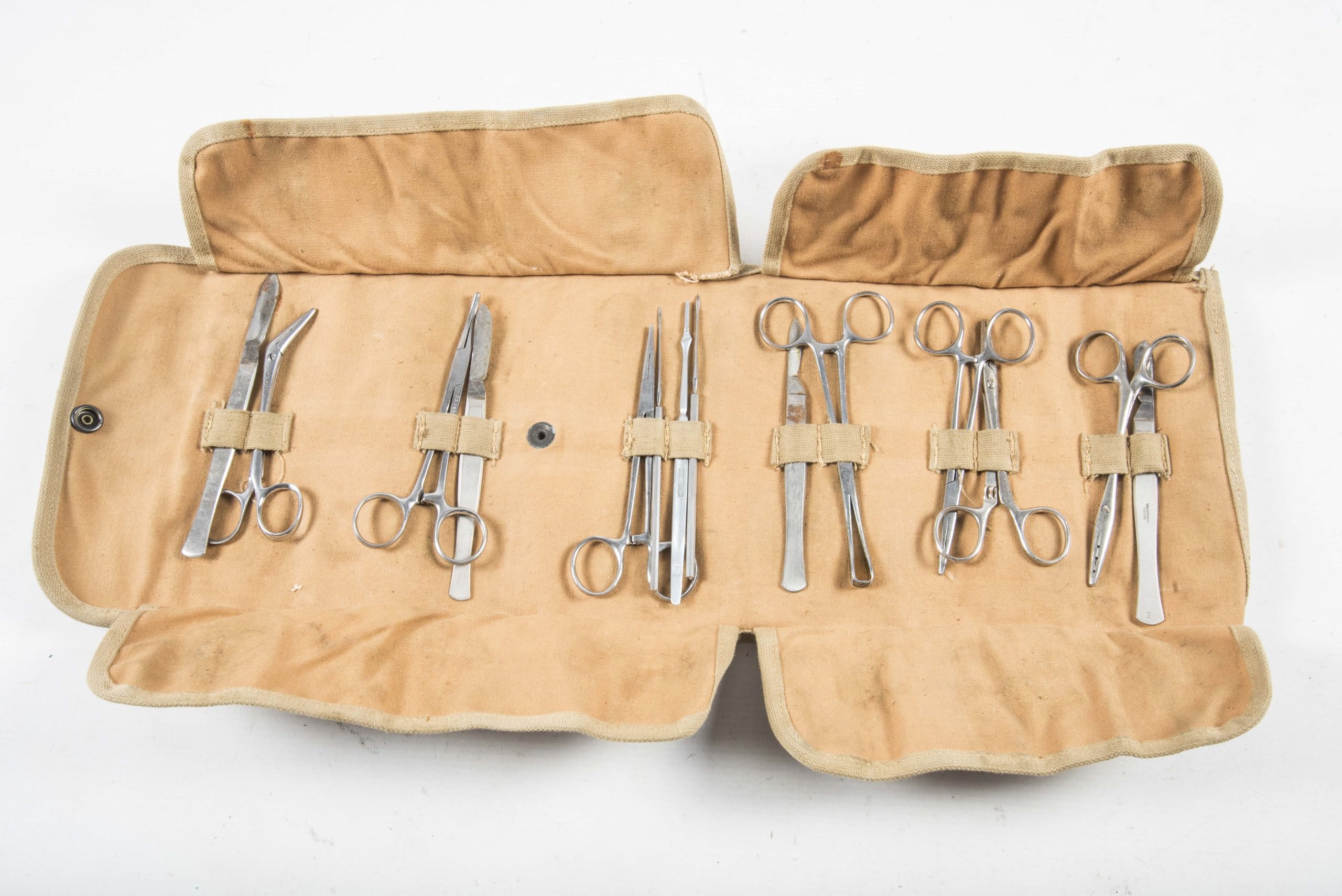 US Navy (USN) hemostatic forceps case — image 6