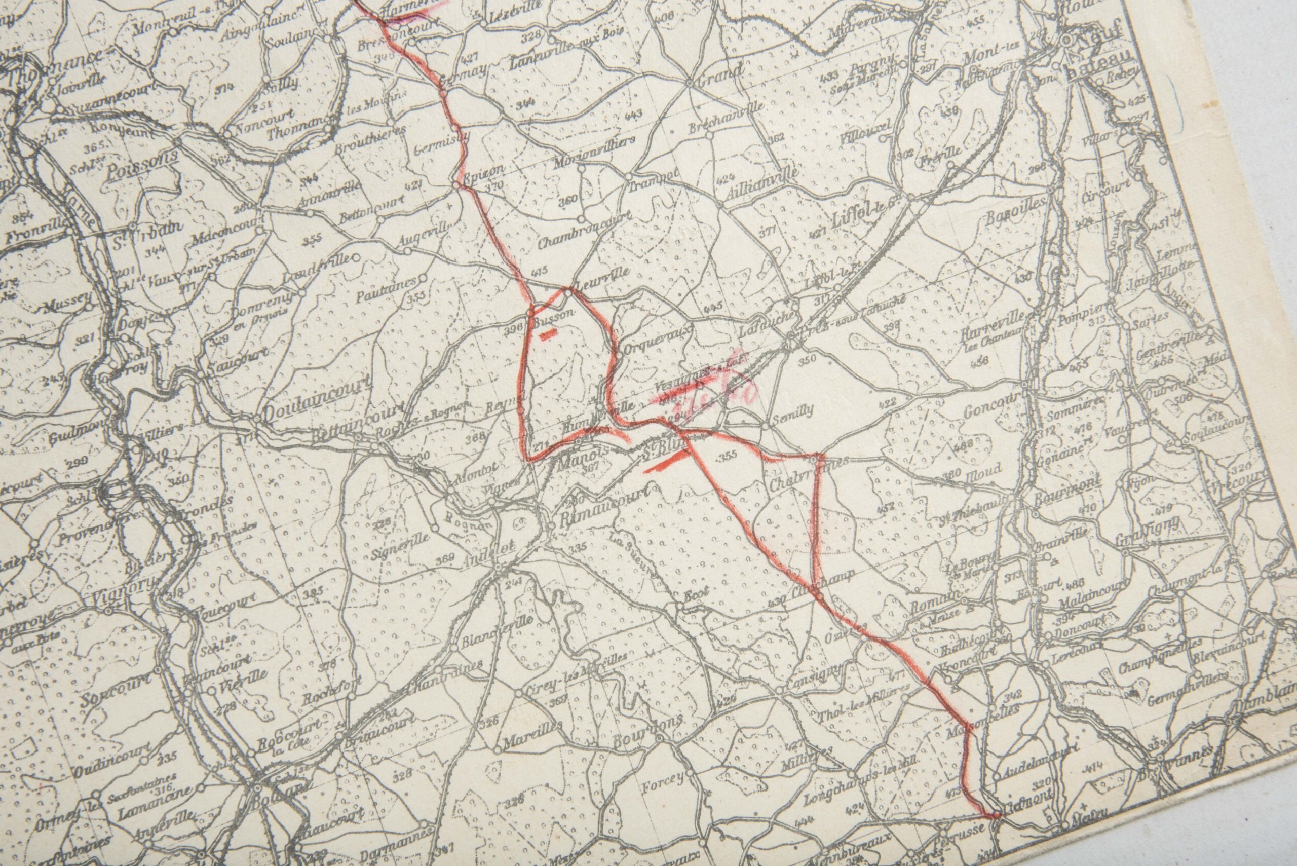 Heer map plotting board or Kartenbrett with marked maps — image 25