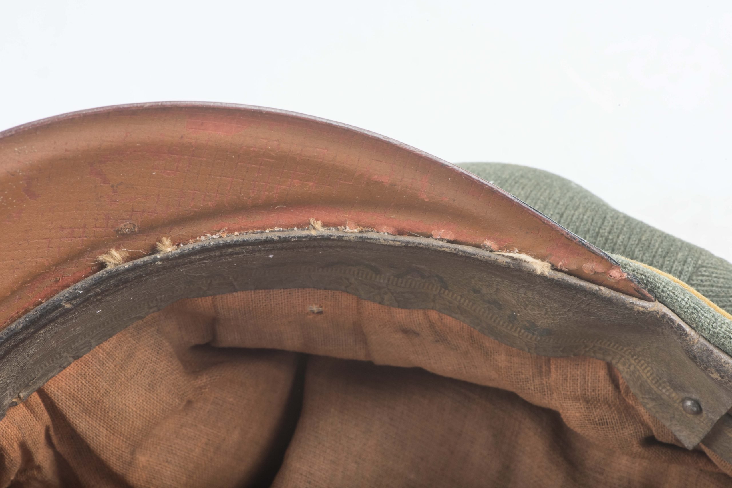 Heer EM / NCO crushed cavalry visor with skull — image 12