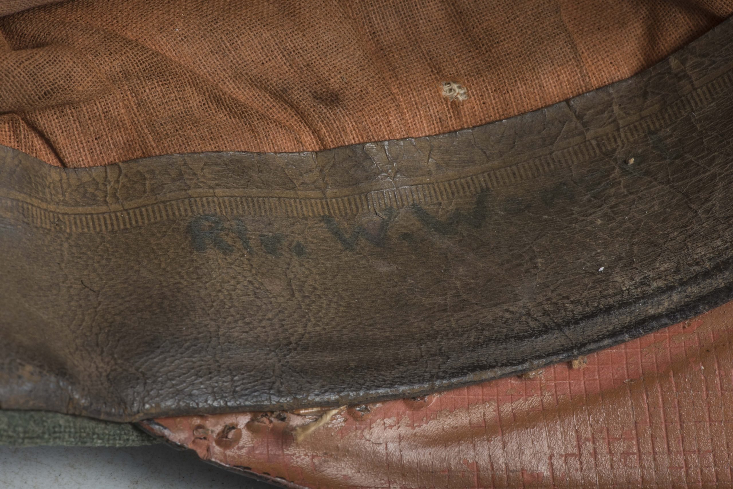 Heer EM / NCO crushed cavalry visor with skull — image 15