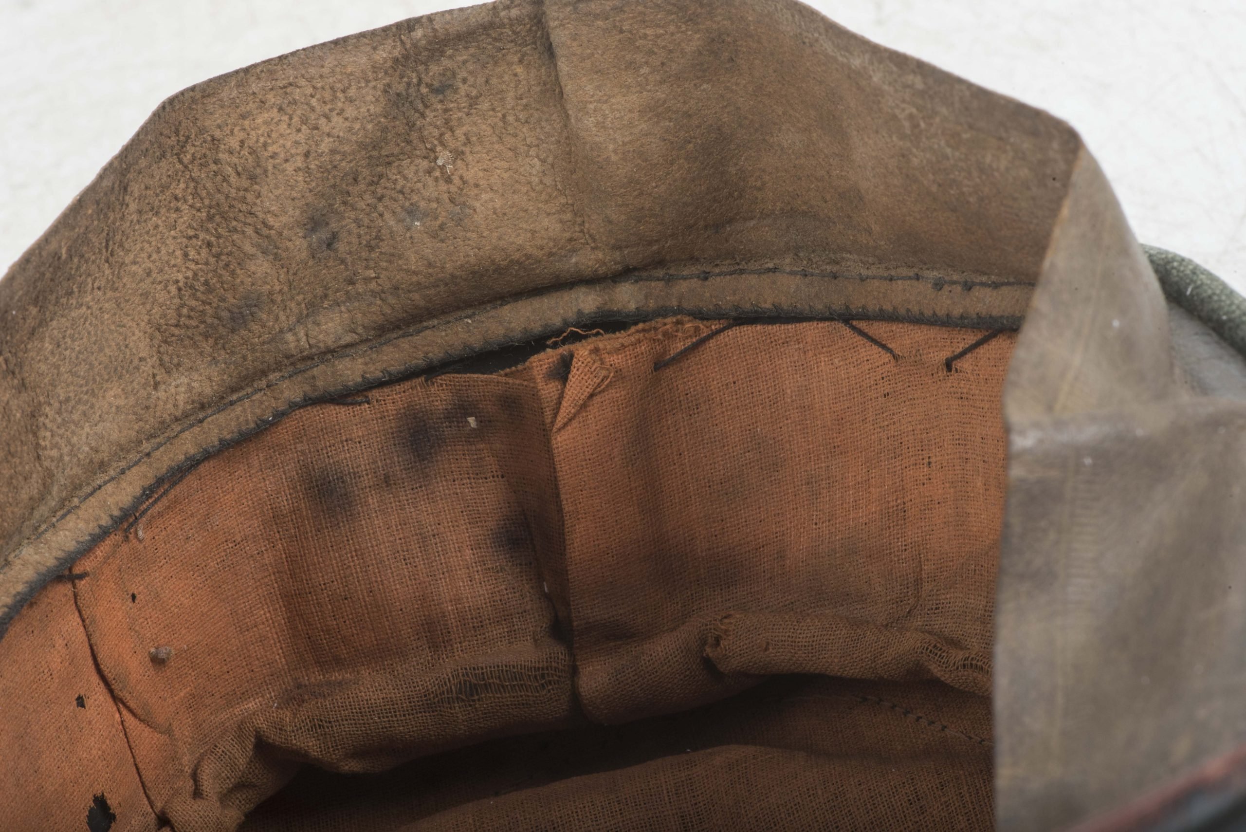 Heer EM / NCO crushed cavalry visor with skull — image 17