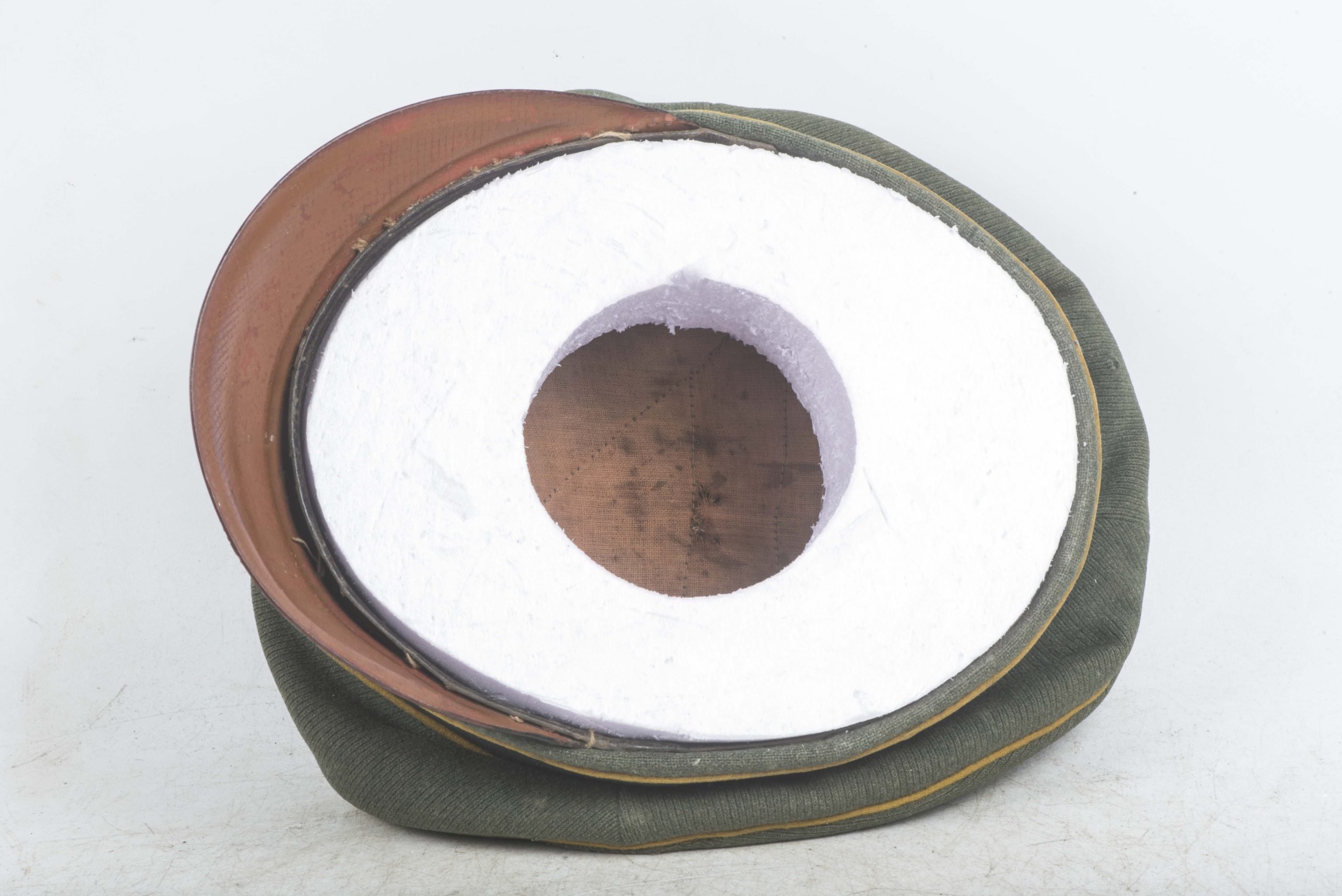 Heer EM / NCO crushed cavalry visor with skull — image 20