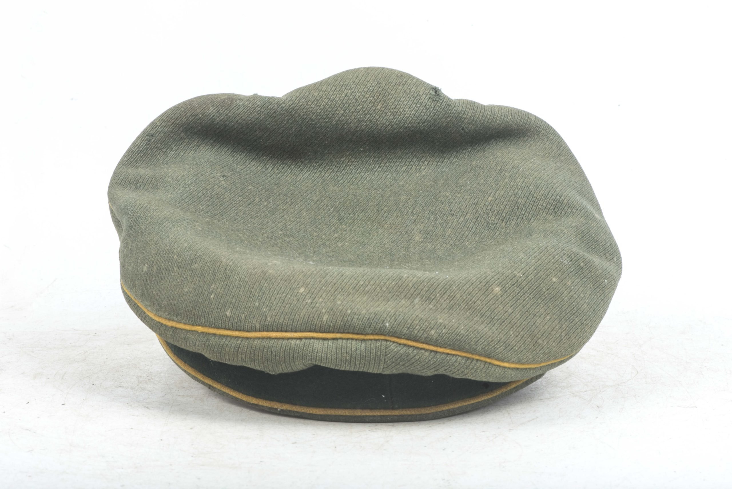 Heer EM / NCO crushed cavalry visor with skull — image 3