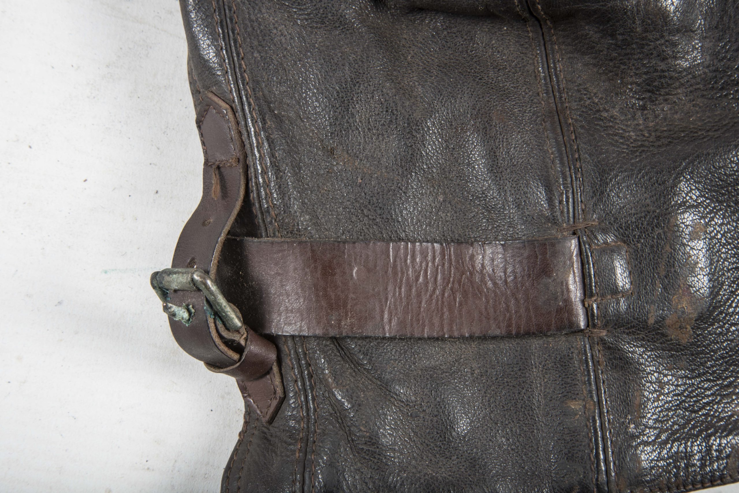 RAF type B flying helmet dated marked Frank Bryan size 7 1/4 dated 1940 — image 13