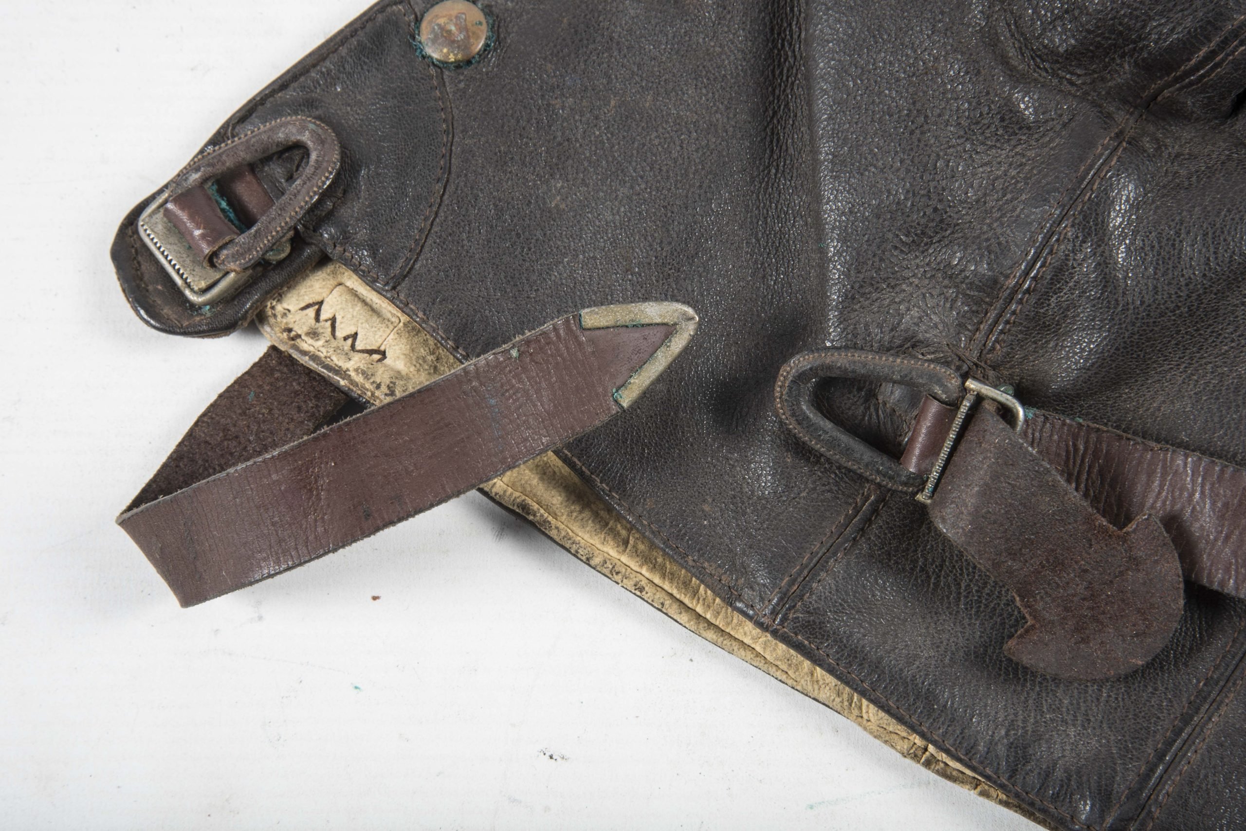 RAF type B flying helmet dated marked Frank Bryan size 7 1/4 dated 1940 — image 14