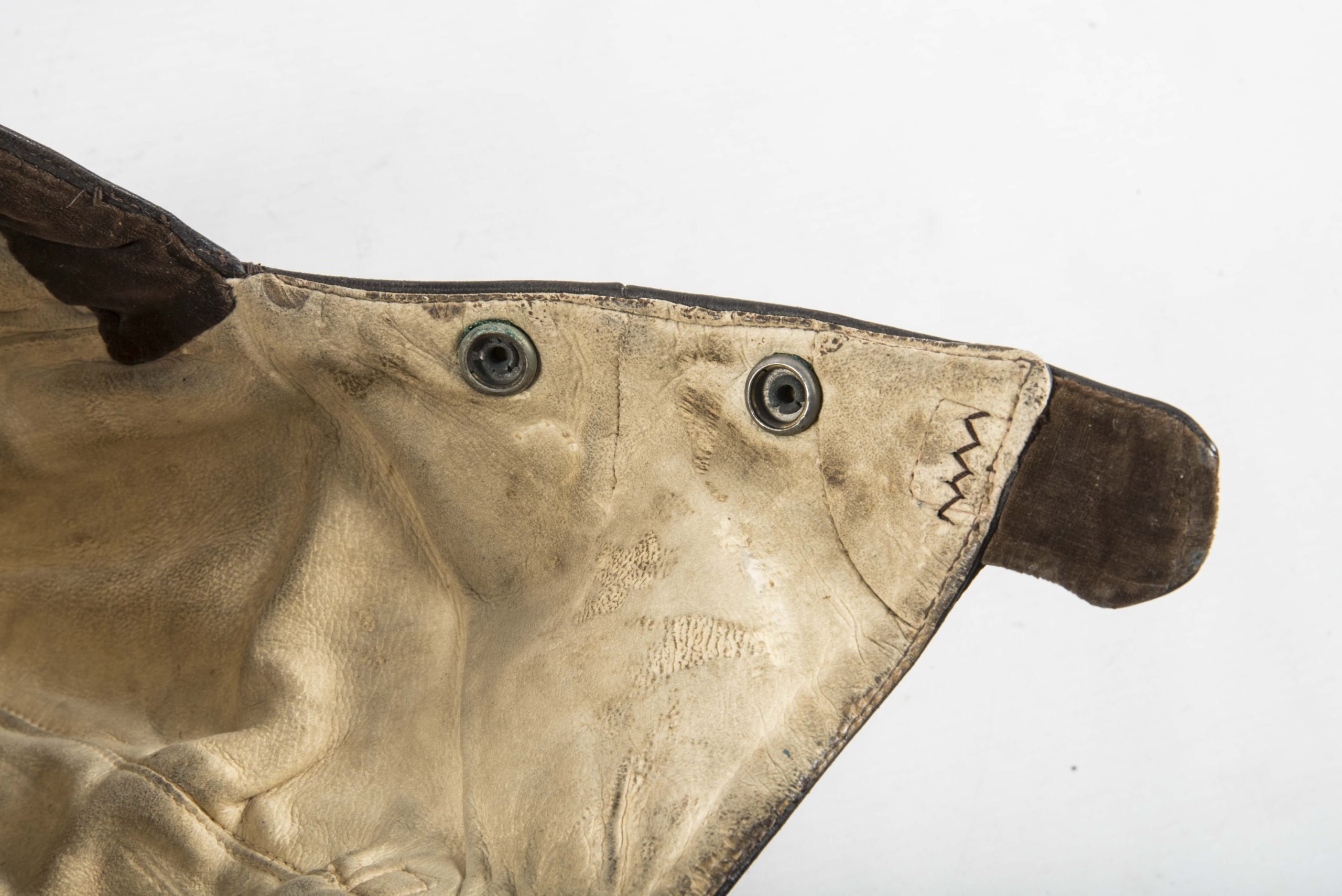 RAF type B flying helmet dated marked Frank Bryan size 7 1/4 dated 1940 — image 5