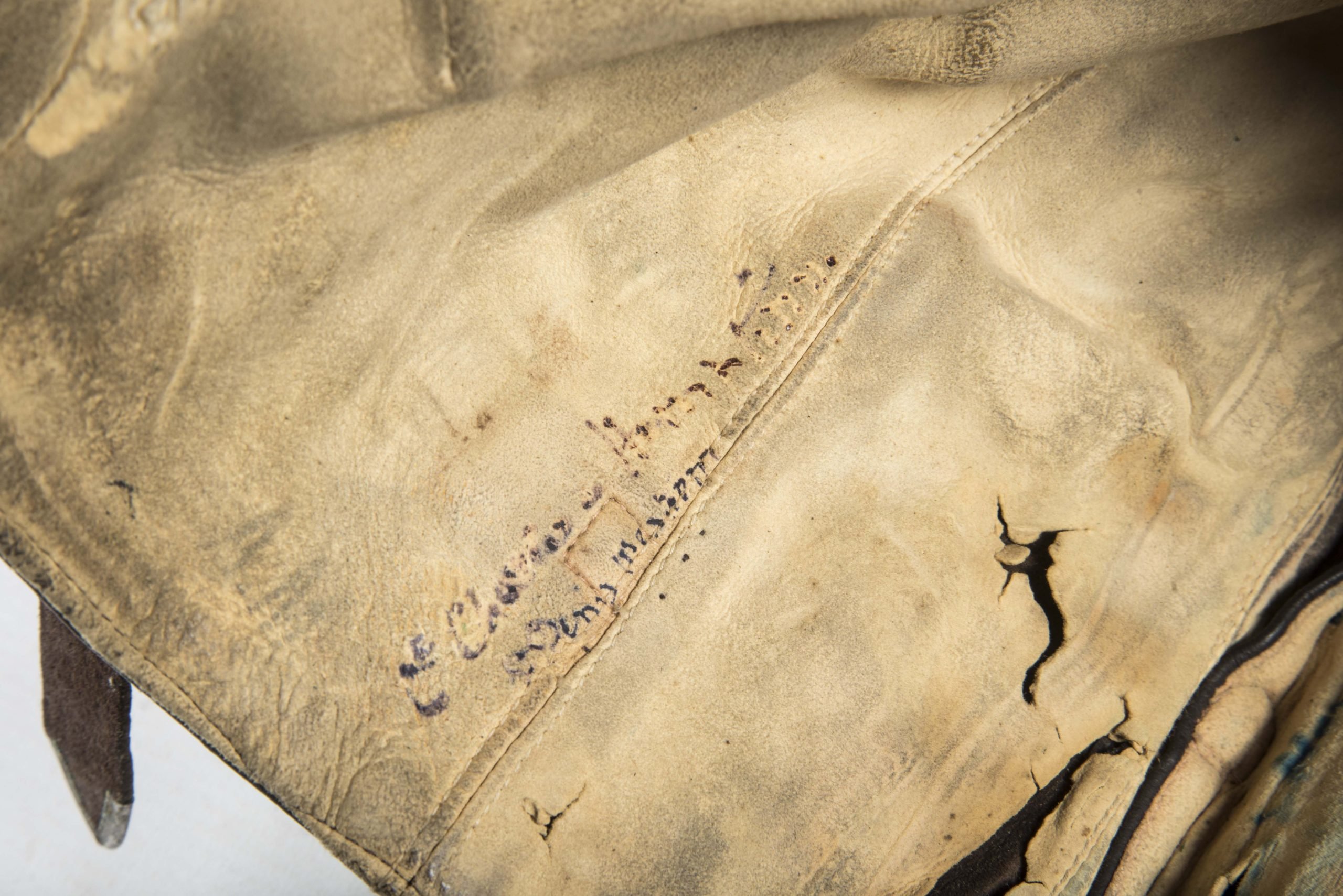 RAF type B flying helmet dated marked Frank Bryan size 7 1/4 dated 1940 — image 8