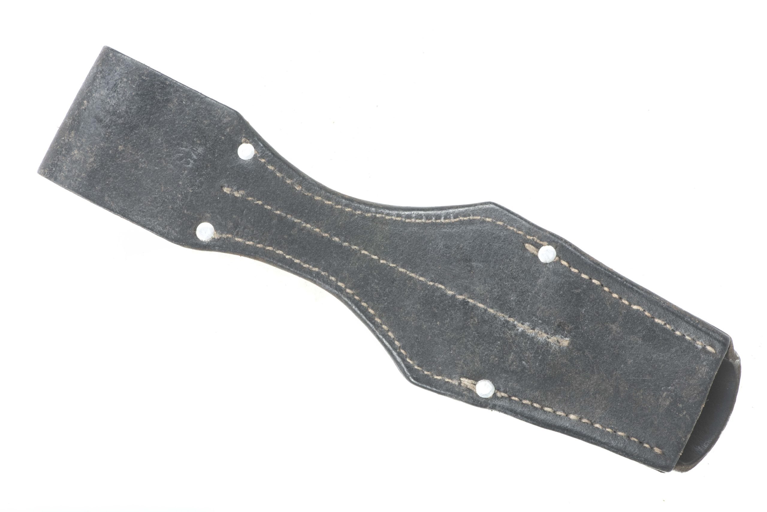 Early K98 bayonet frog marked K37 — image 2