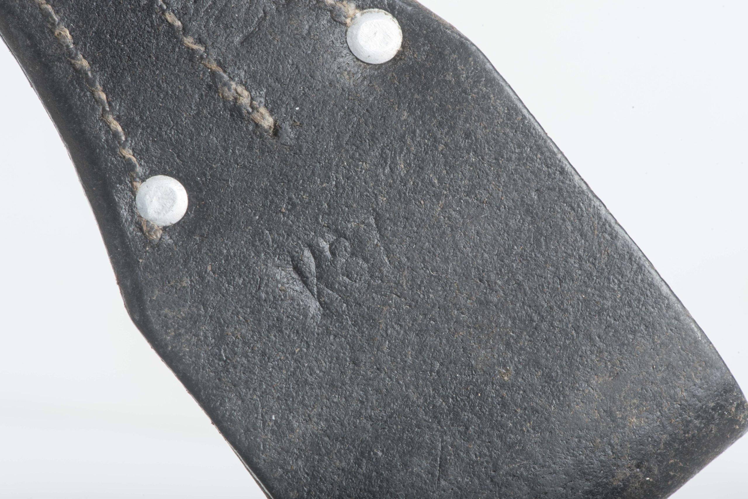 Early K98 bayonet frog marked K37 — image 3