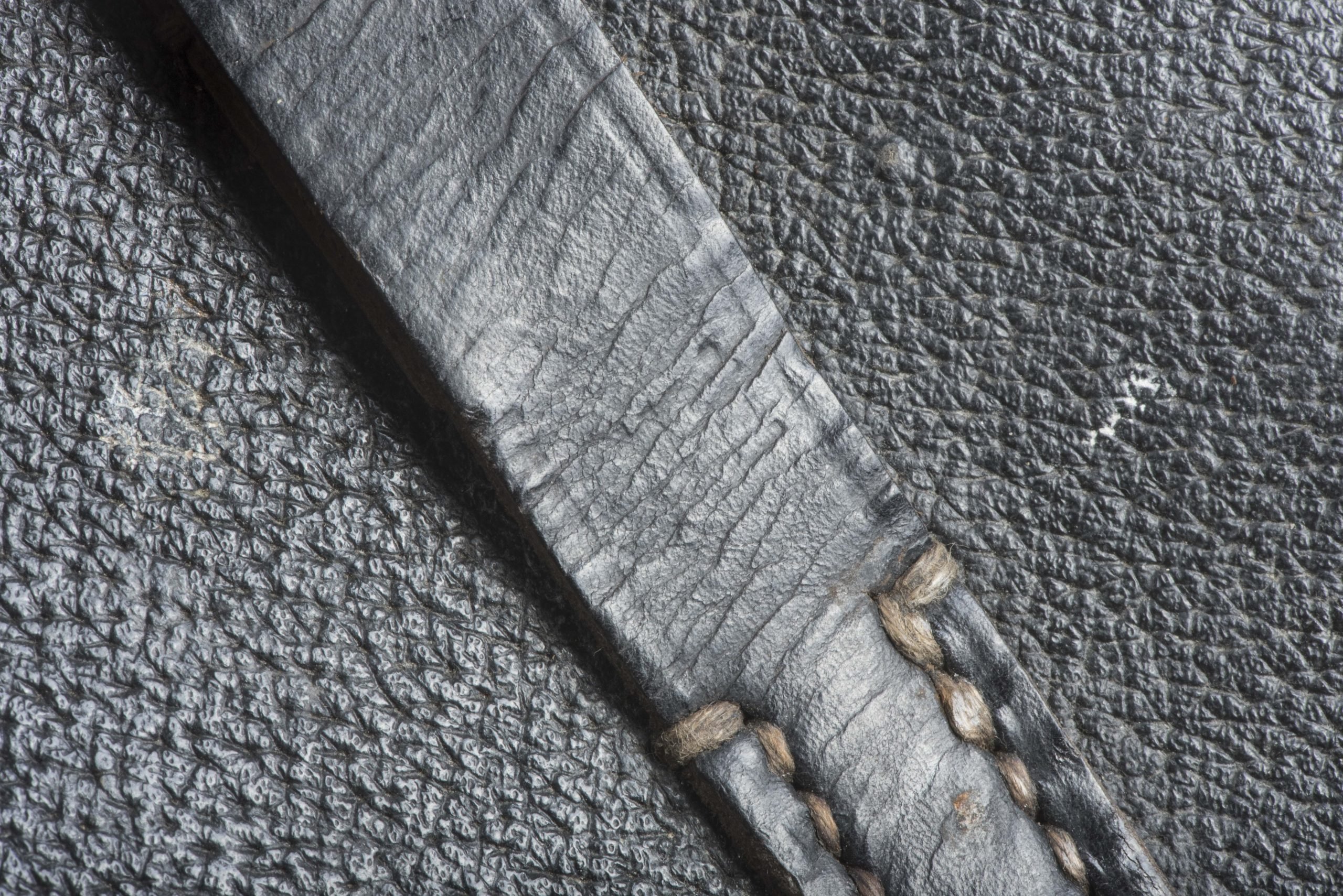 Rare short handled wire cutter pouch marked gut — image 3