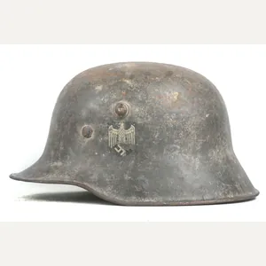 Size 64 M18 reissue Heer helmet