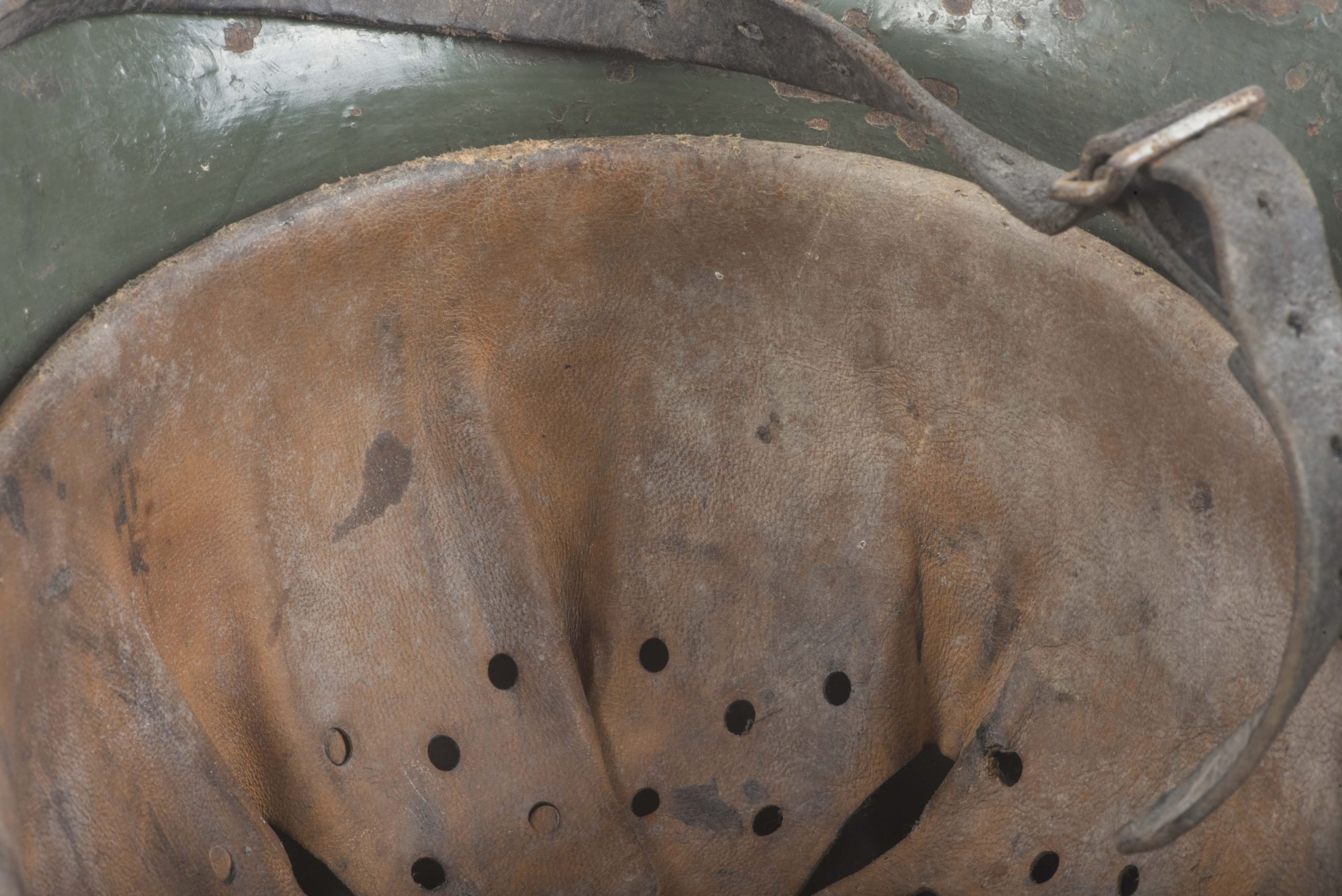 W.66 M18 reissue Heer helmet — image 11