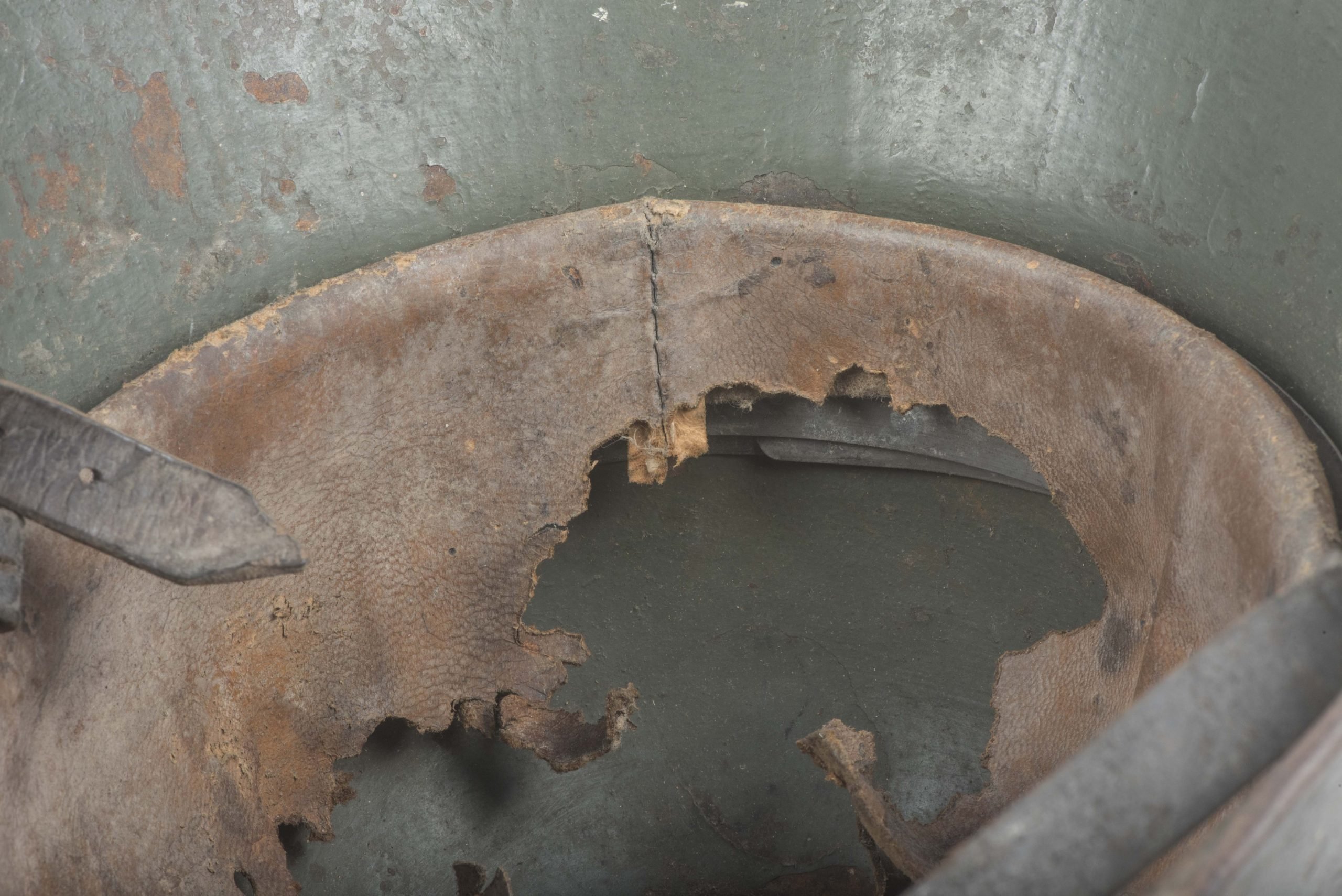 W.66 M18 reissue Heer helmet — image 13