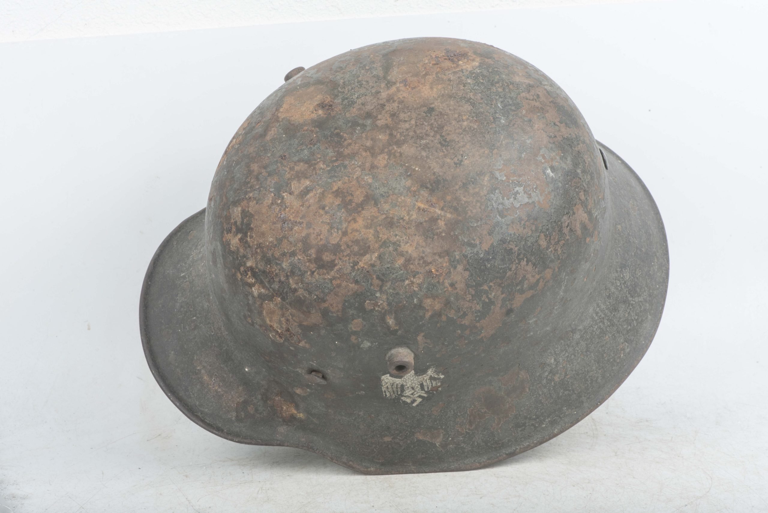 W.66 M18 reissue Heer helmet — image 6